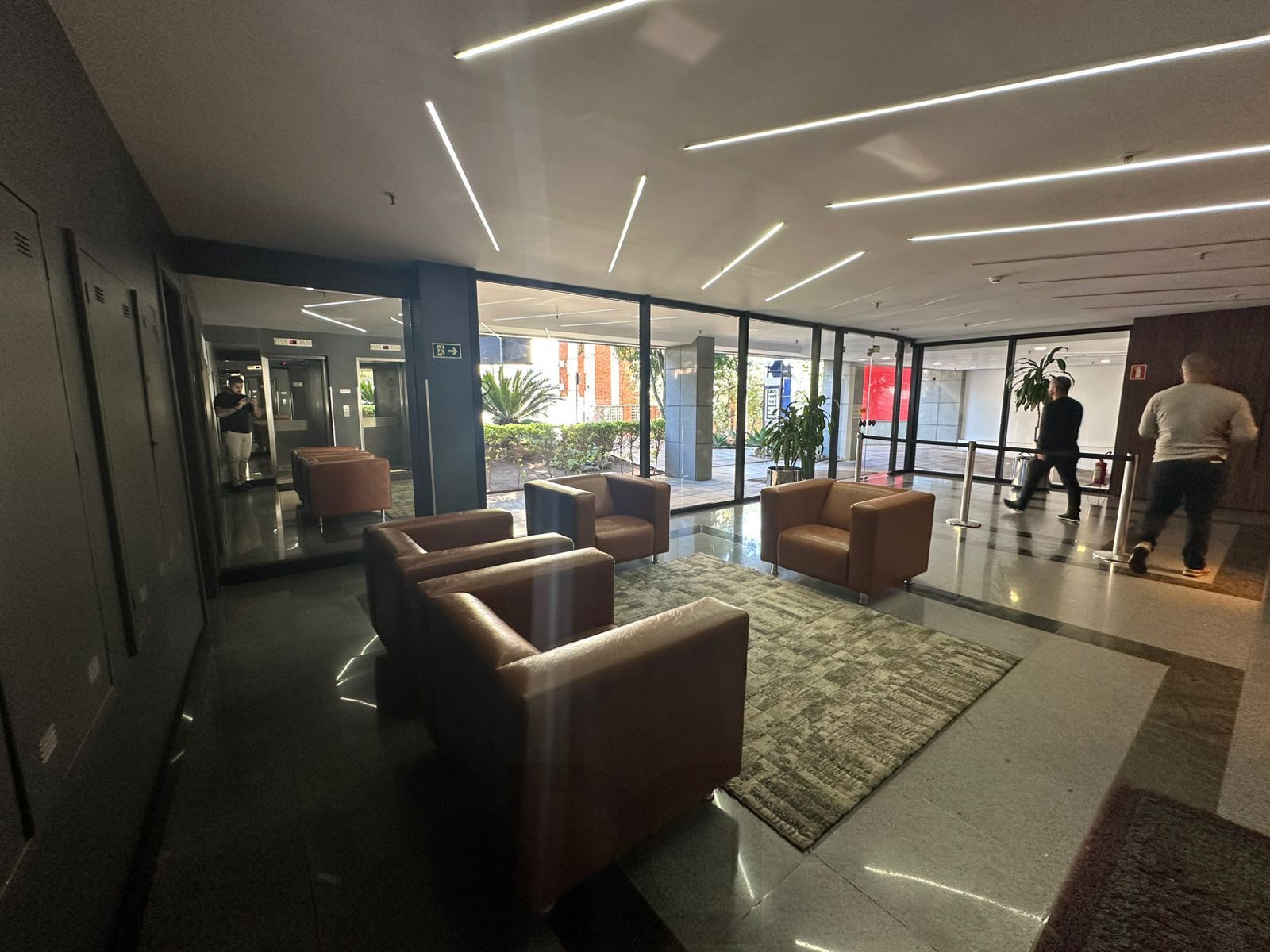 Sala comercial no bairro Petrópolis próximo a Carlos Gomes — foto 6