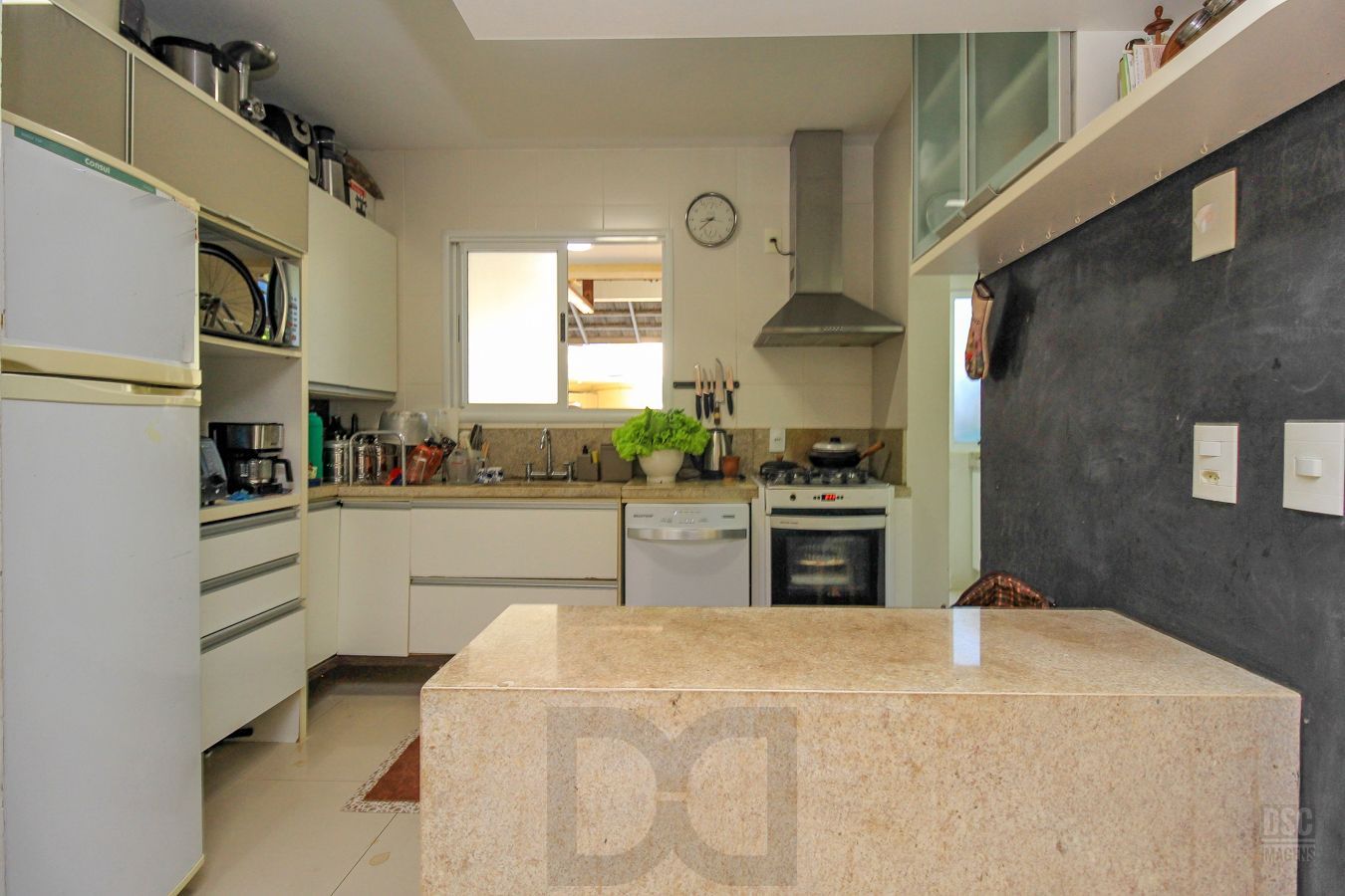 Casa em Condomínio - Imóvel Raro - Excelente Pátio Privativo — foto 10