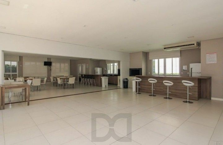 Apartamento com 2 dormitórios, sendo uma suíte no bairro Vila Nova — foto 11