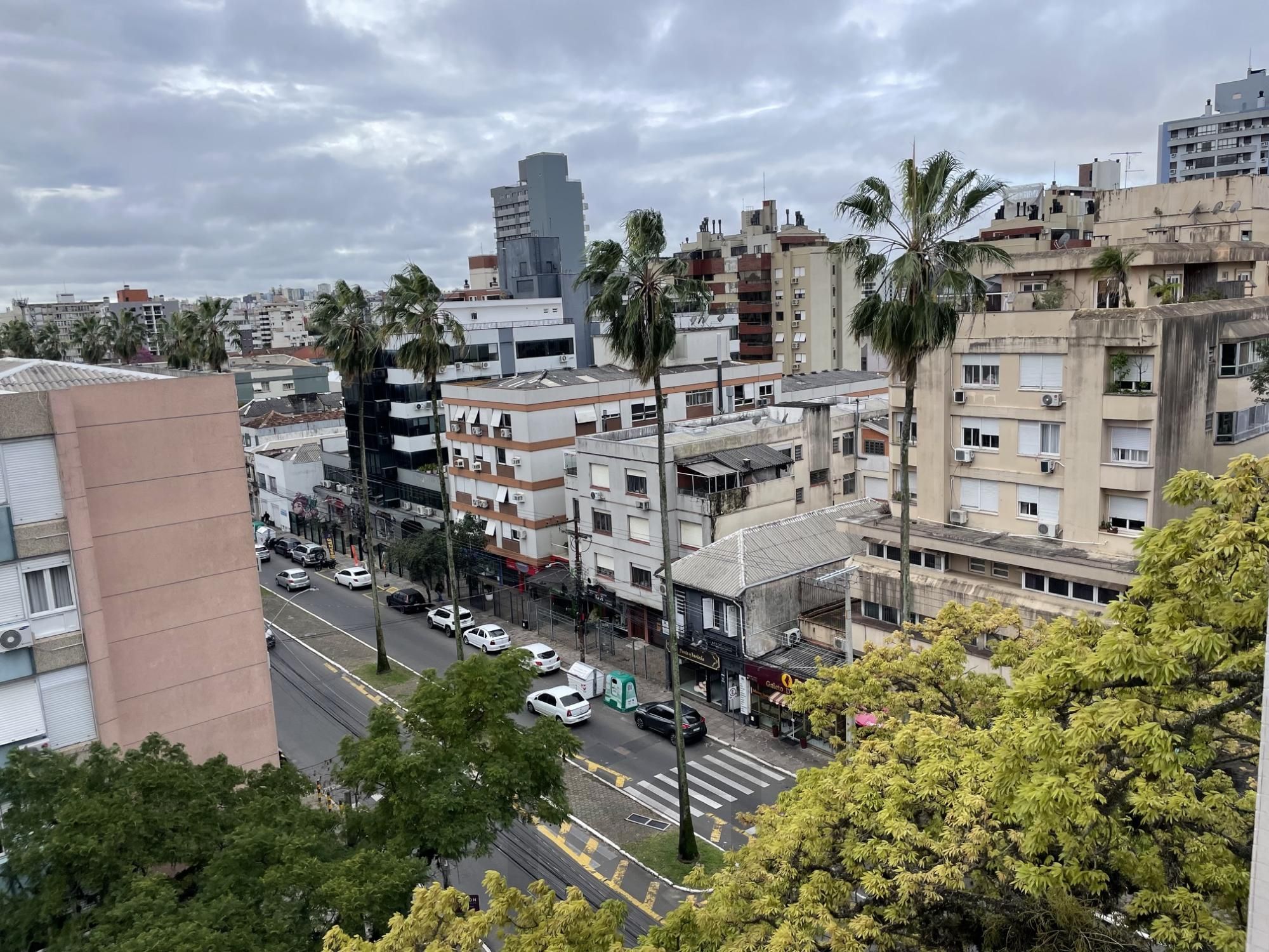 Apartamento no bairro Menino Deus com 3 dormitórios com vaga e elevador — foto 43