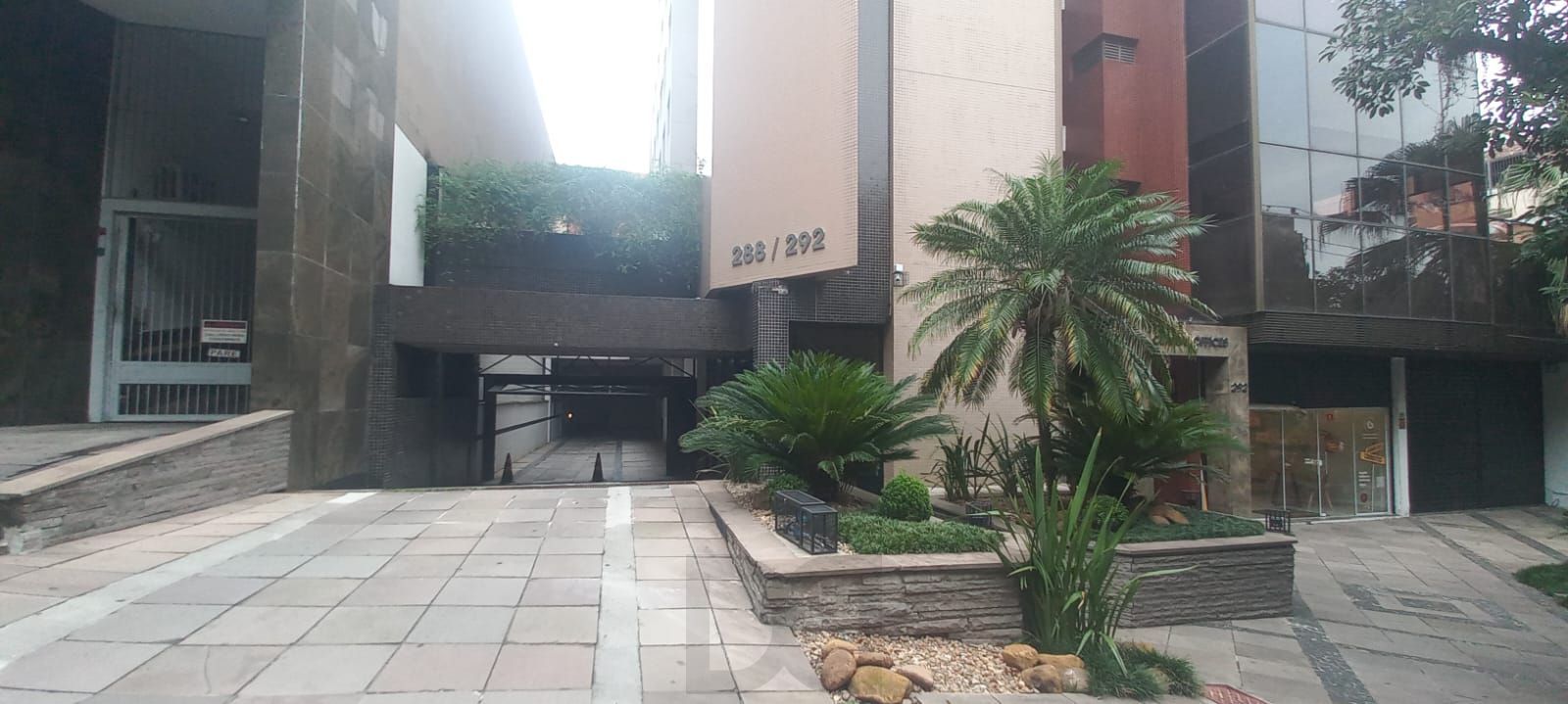 Sala / Conjunto comercial a venda no bairro Moinhos de Vento em Porto Alegre — foto 3