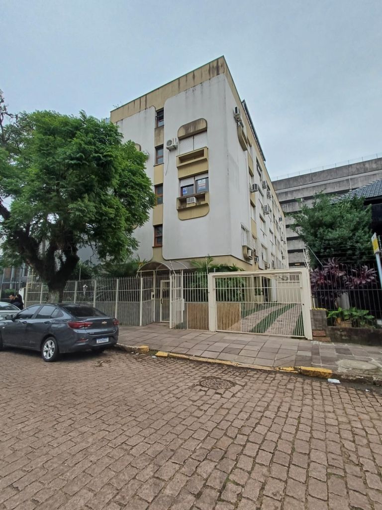 Apartamento a venda no bairro Menino Deus com 2 dormitórios — foto 23