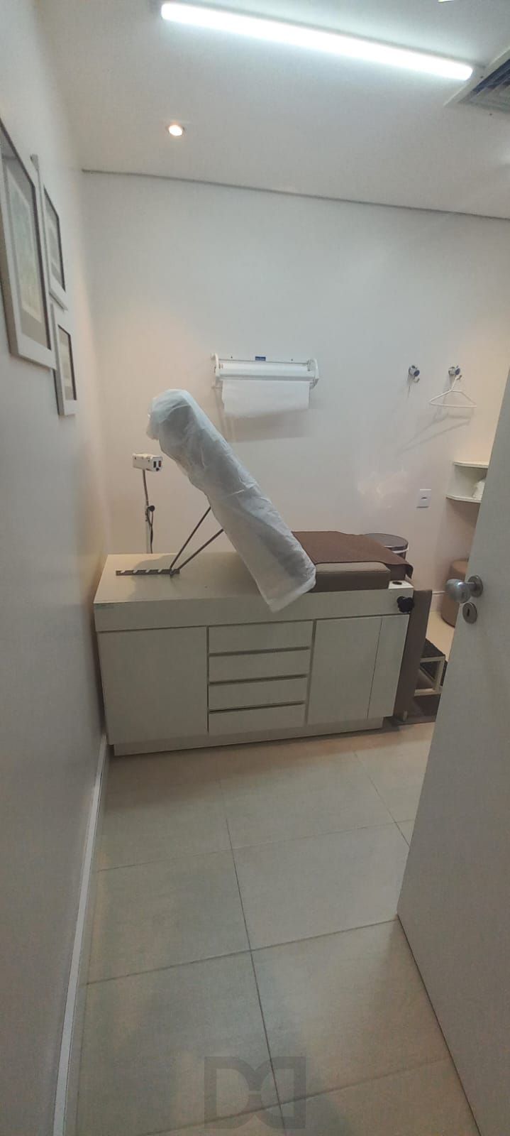 Sala / Conjunto comercial a venda no bairro Moinhos de Vento em Porto Alegre — foto 14