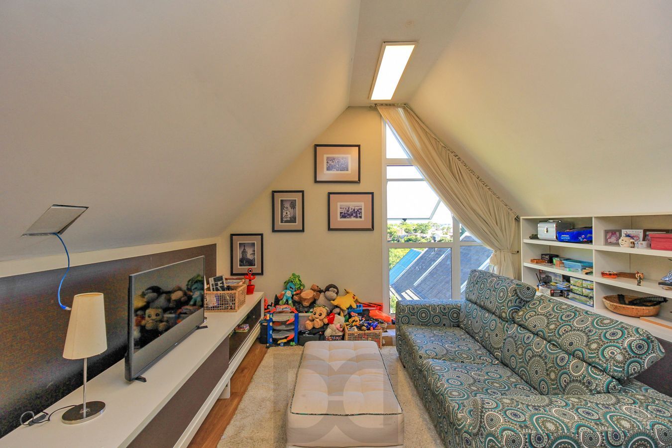 Casa em Condomínio - Imóvel Raro - Excelente Pátio Privativo — foto 21