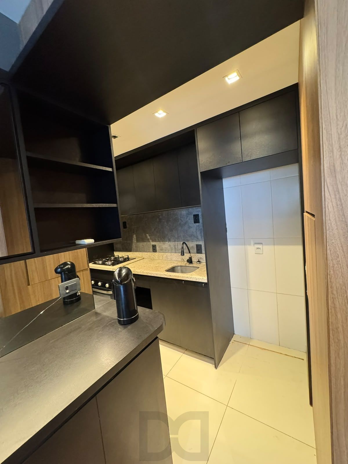 Apartamento com 2 dormitórios, sendo uma suíte no bairro Vila Nova — foto 20