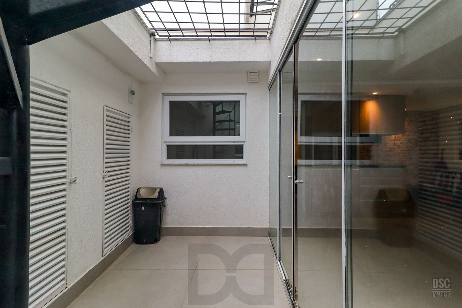 Cas em condomínio no bairro Tristeza com 3 dormitórios — foto 27