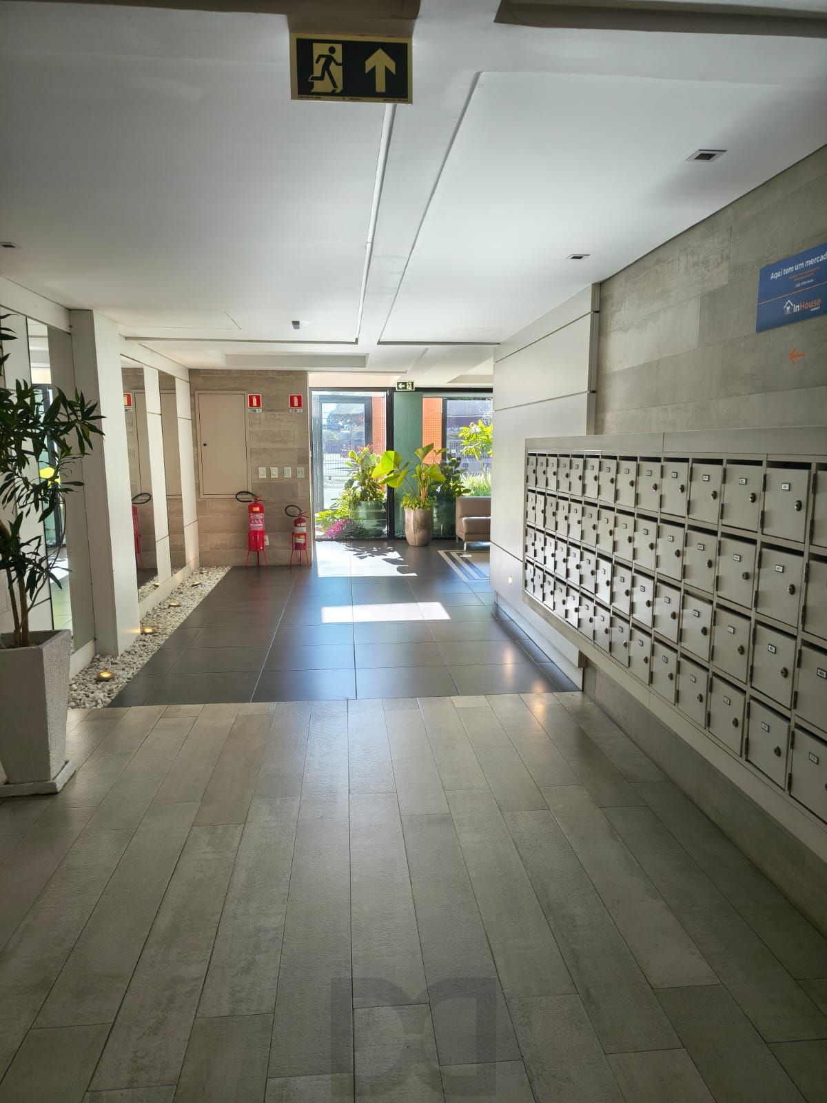 Apartamento 01 dormitório mobiliado com vaga próximo ao Barra Shopping Sul — foto 4