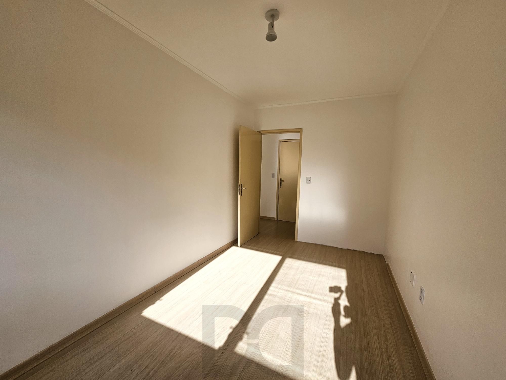 APARTAMENTO ENSOLARADO A POUCOS METROS DO PARQUE MARINHA E DO BEIRA RIO — foto 9