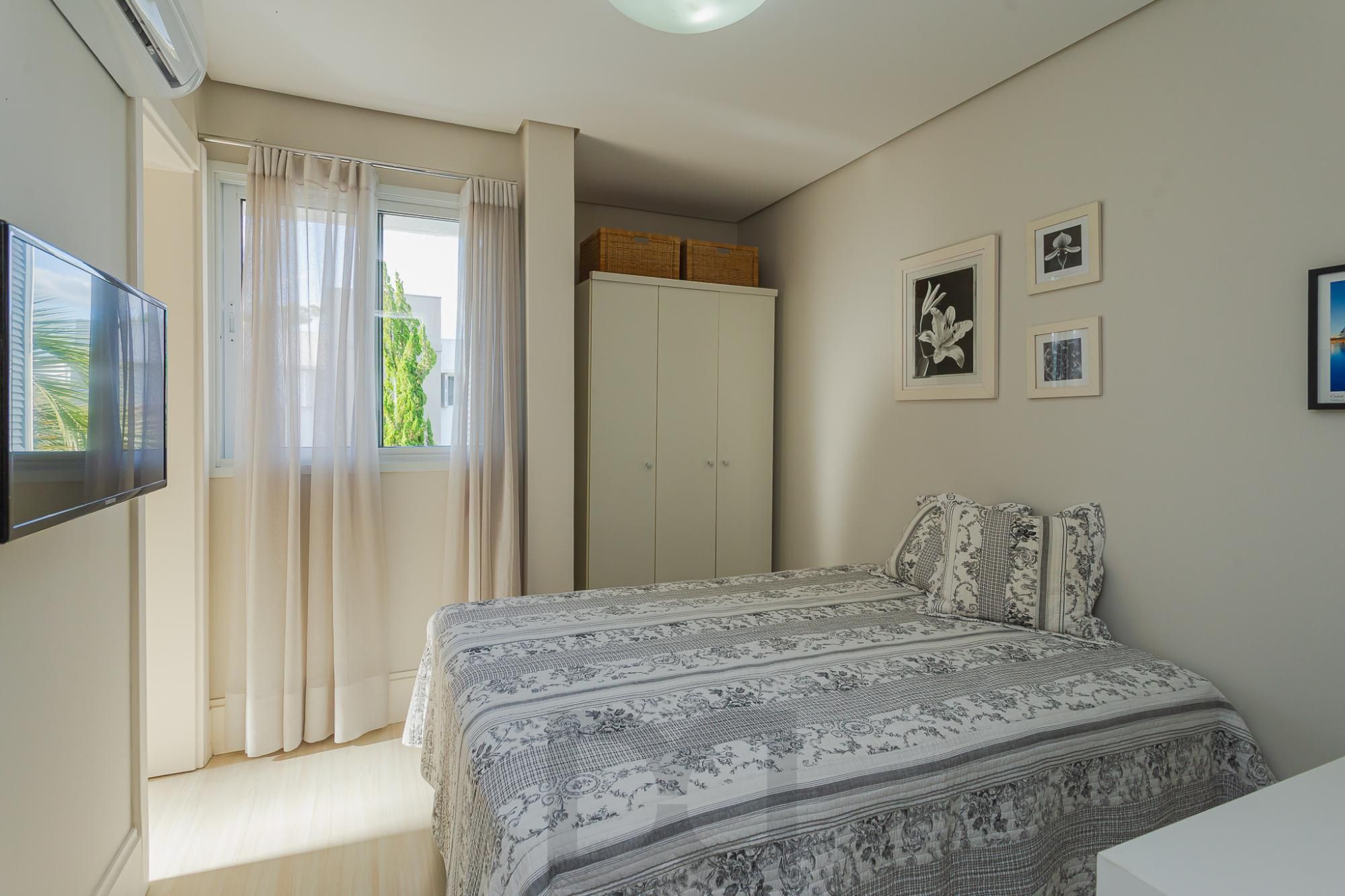 CONDOMINIO ATMOSFERA - CASA MOBILIADA DE 4 SUÍTES COM 4 VAGAS — foto 40