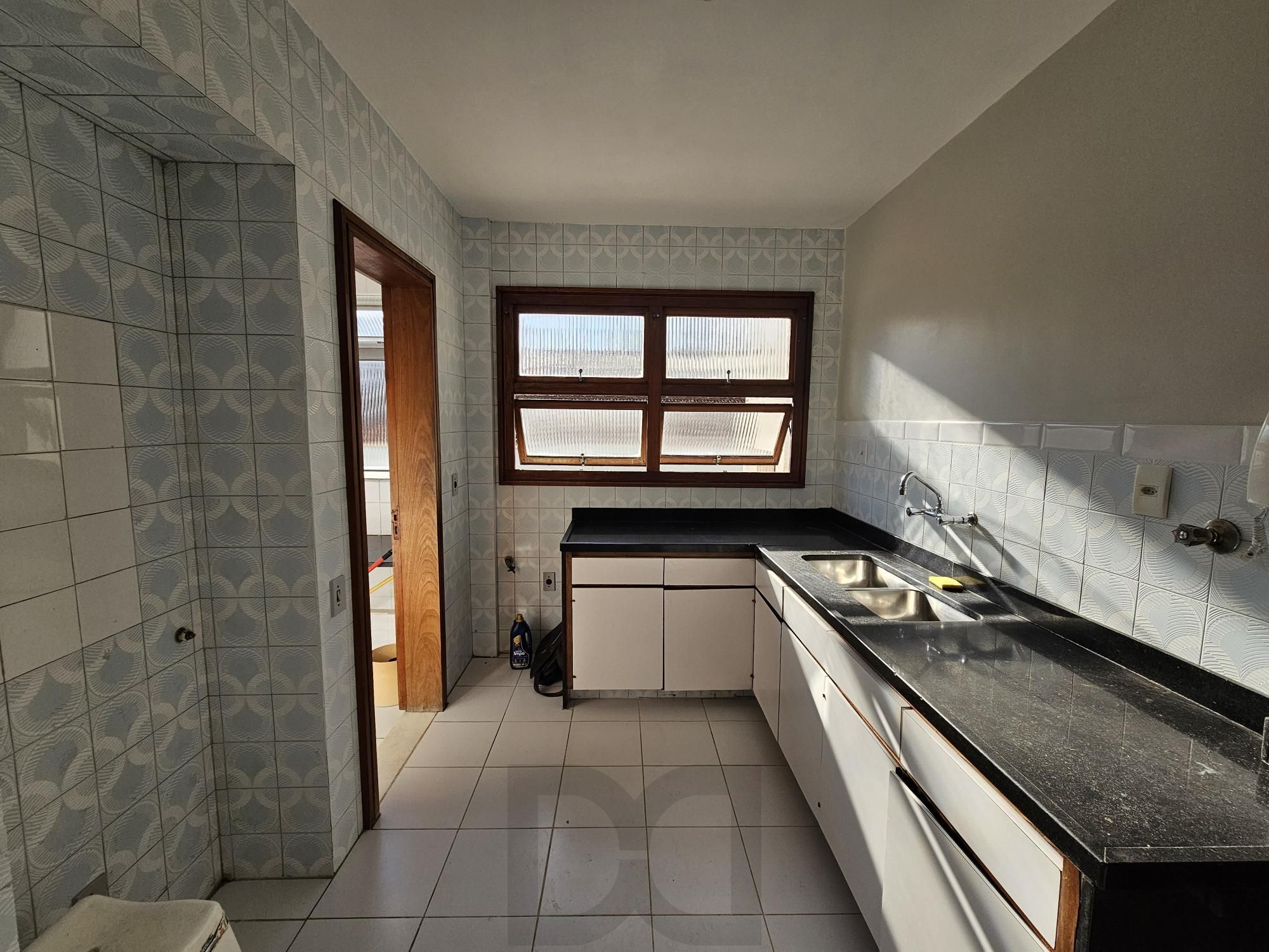 APARTAMENTO EM FRENTE A PRAÇA - BAIRRO PETRÓPOLIS — foto 25