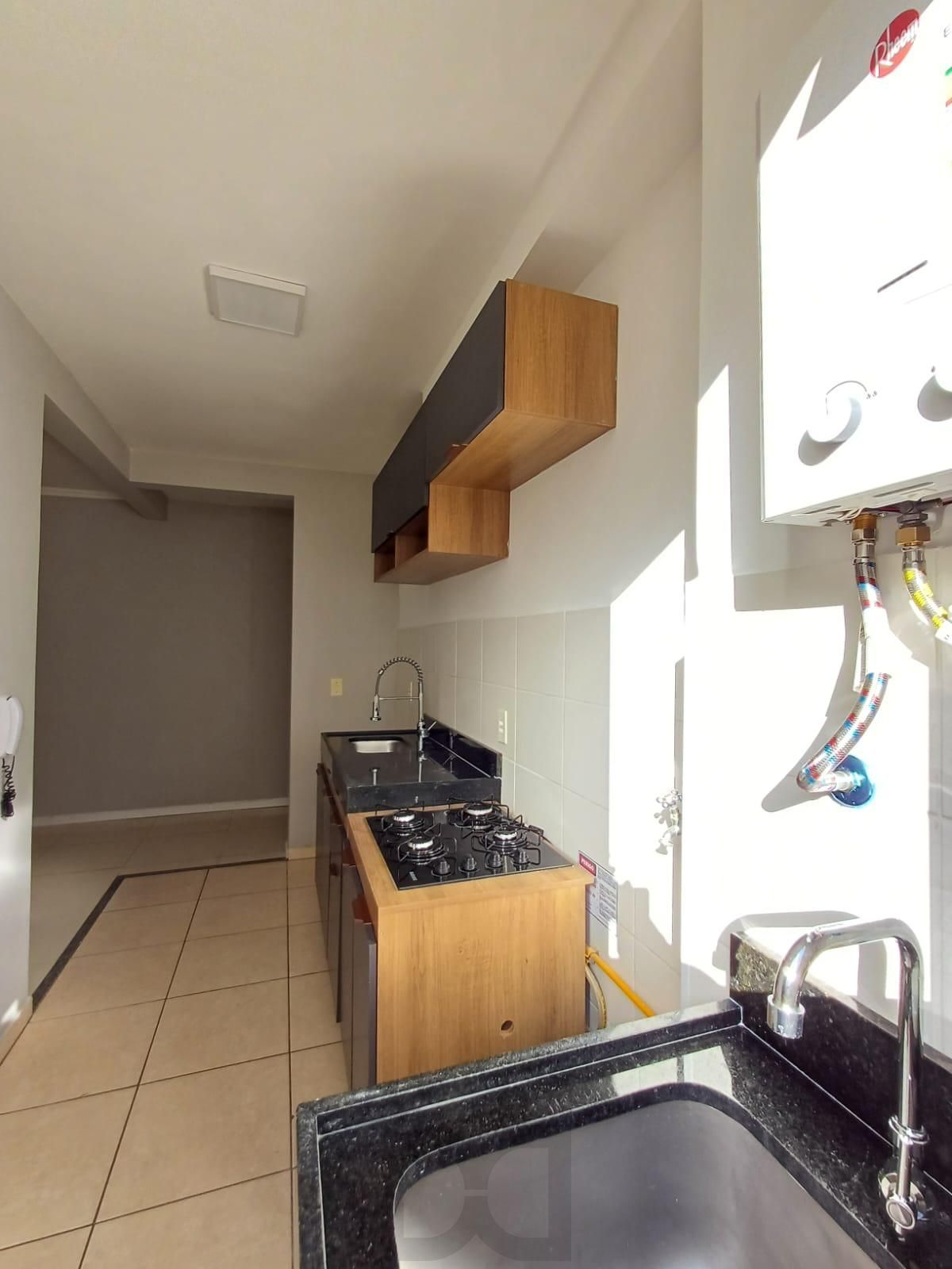 Apartamento 2 dormitórios com vaga e elevador perto da FAPA — foto 5