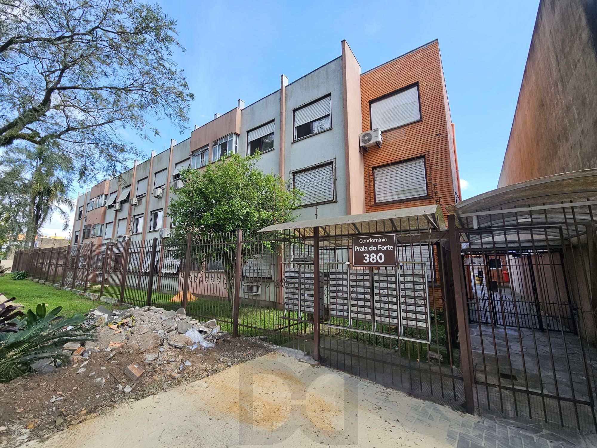 APARTAMENTO TERREO COM VAGA NA SATURNINO DE BRITO — foto 18