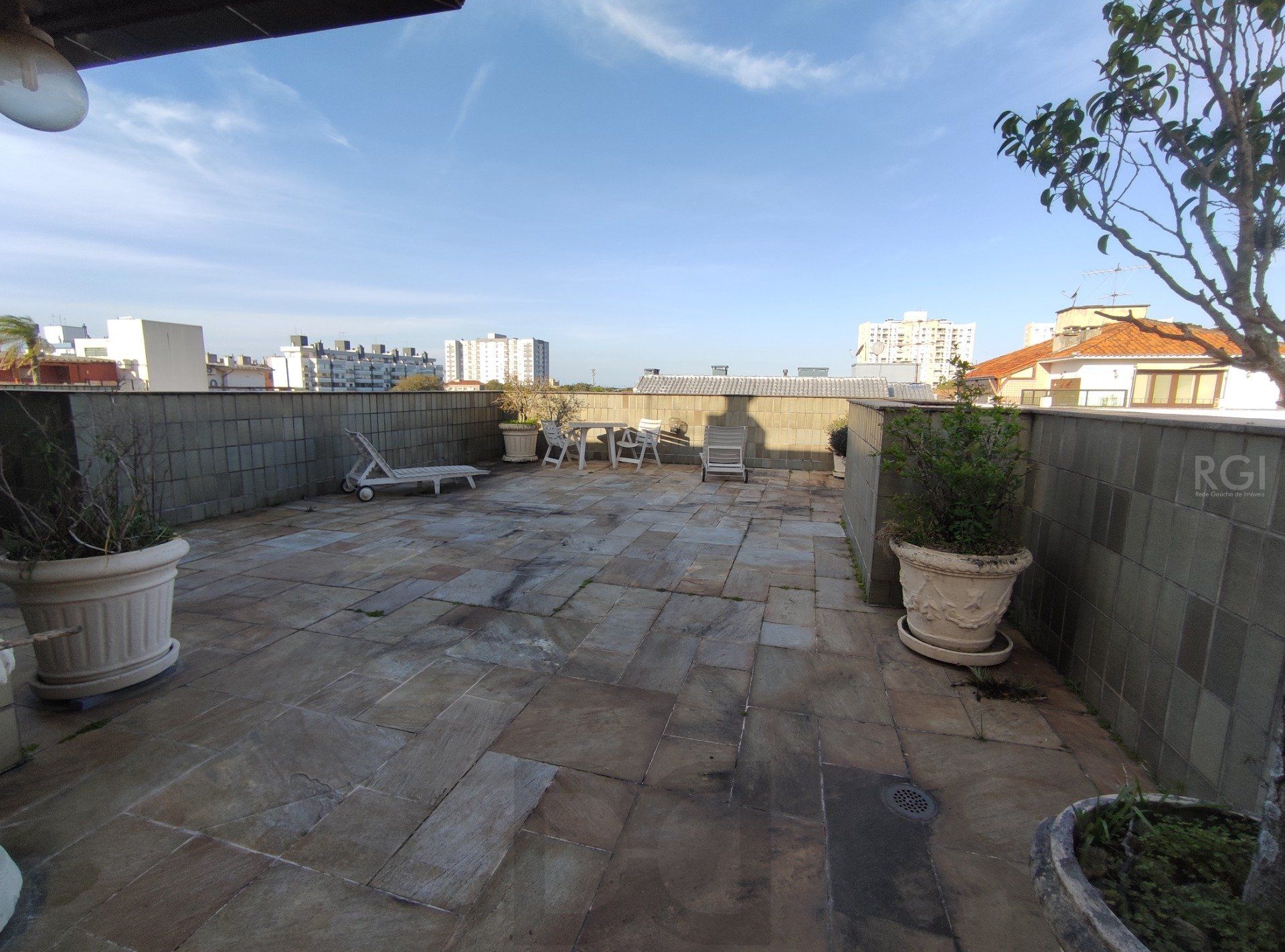 Cobertura para Venda - 354.67m², 3 dormitórios, sendo 1 suites, 3 vagas - Jardim Lindóia — foto 1