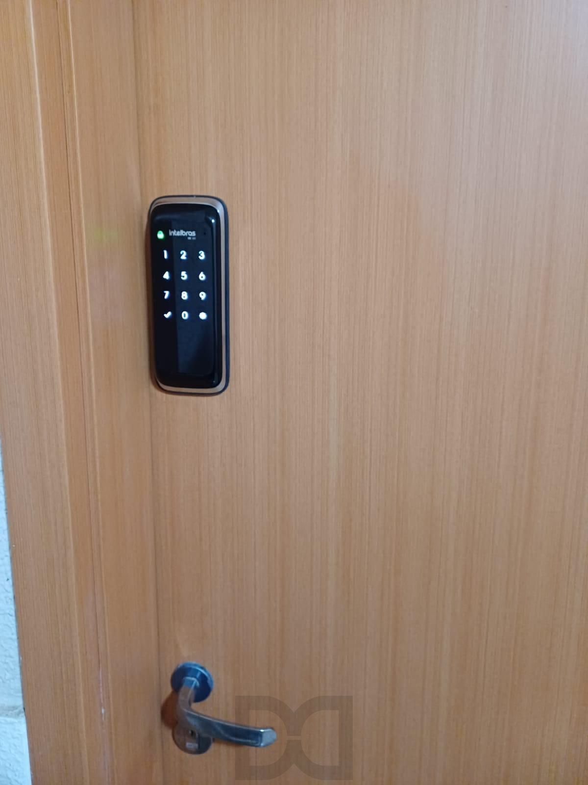 Apartamento 2 dormitórios com vaga e elevador perto da FAPA — foto 12