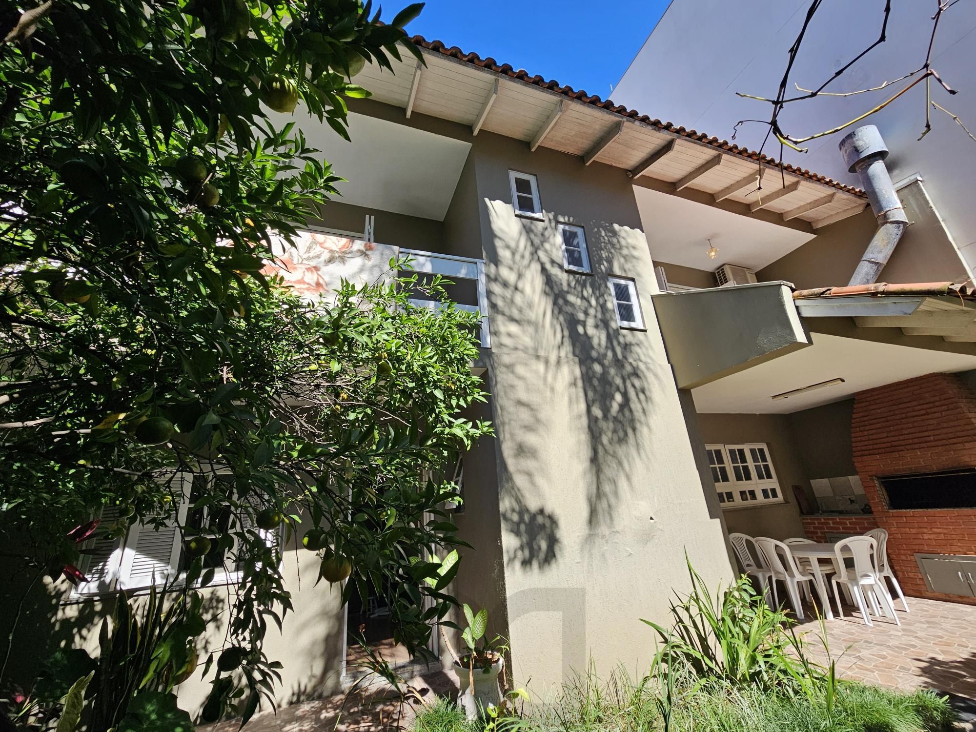 Casa 03 dormitórios com suite e 02 vagas no Bairro Mont Serrat — foto 5