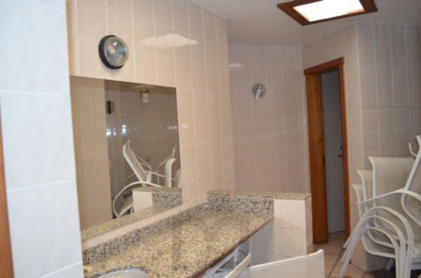 Apartamento para Venda - 71.75m², 2 dormitórios, 1 vaga - Petrópolis — foto 4