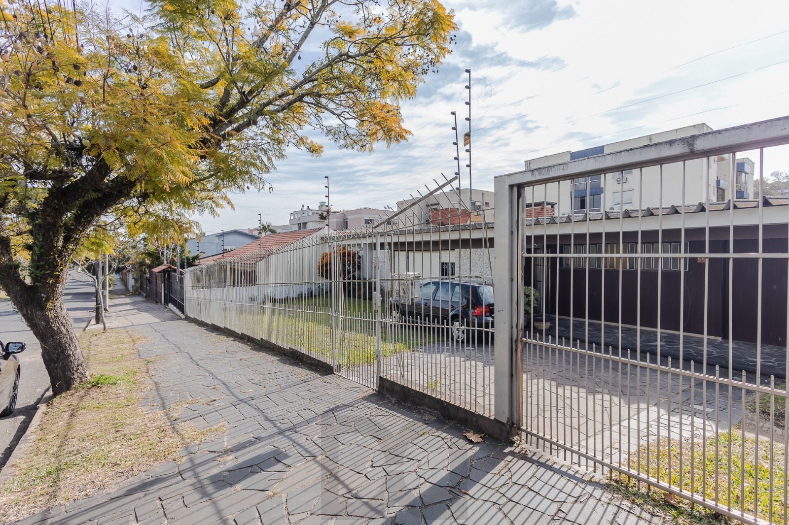 Casa 3 dormitórios ampla, perto da PUC — foto 32