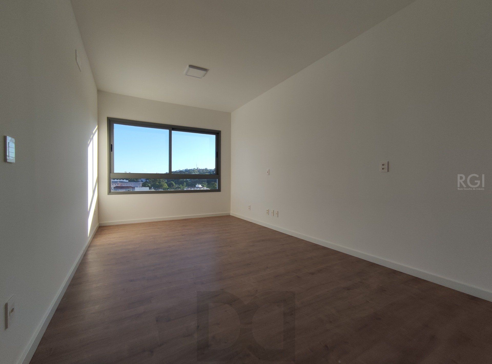 Apartamento para Venda - 44.98m², 1 dormitório, sendo 1 suites, 1 vaga - Teresópolis — foto 3