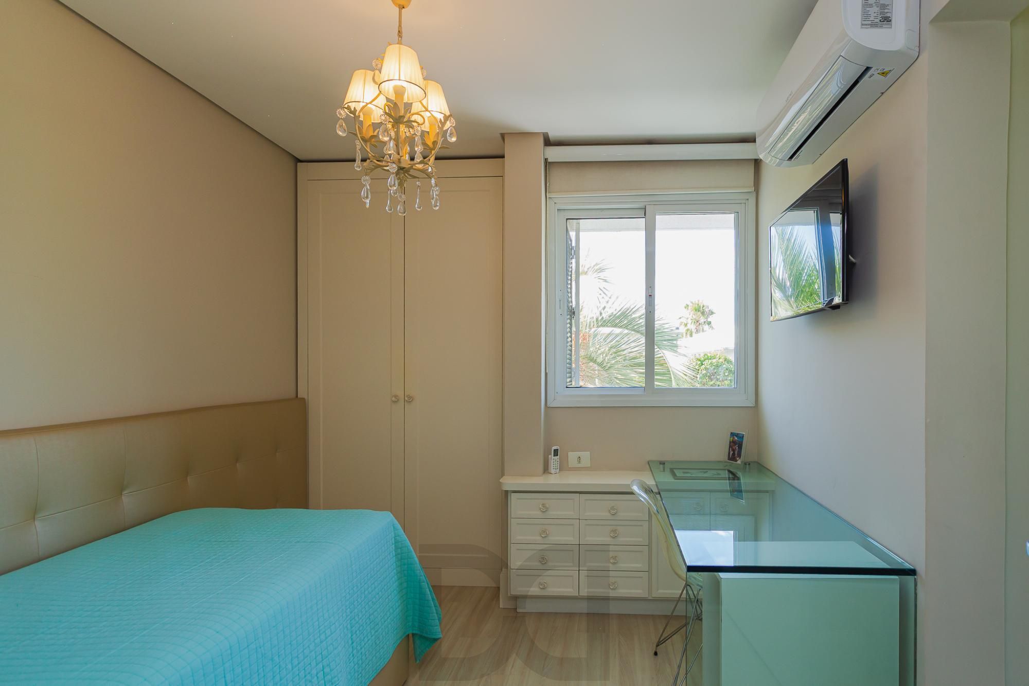 CONDOMINIO ATMOSFERA - CASA MOBILIADA DE 4 SUÍTES COM 4 VAGAS — foto 33