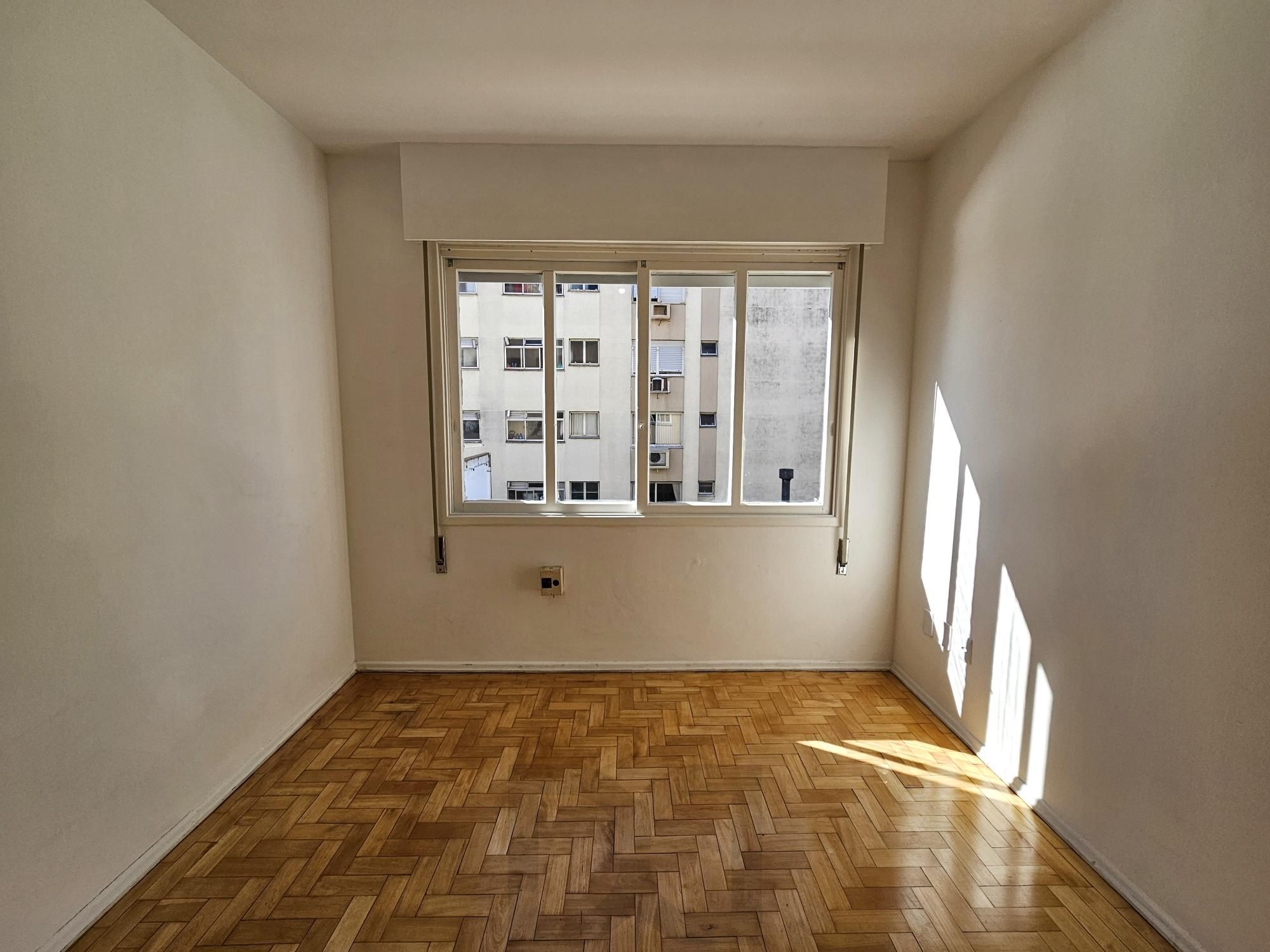 Apartamento 2 dormitórios com elevador na Cristóvão — foto 2