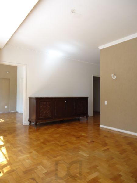 Casa para Venda - 510m², 6 dormitórios, sendo 1 suites, 3 vagas - São João — foto 31
