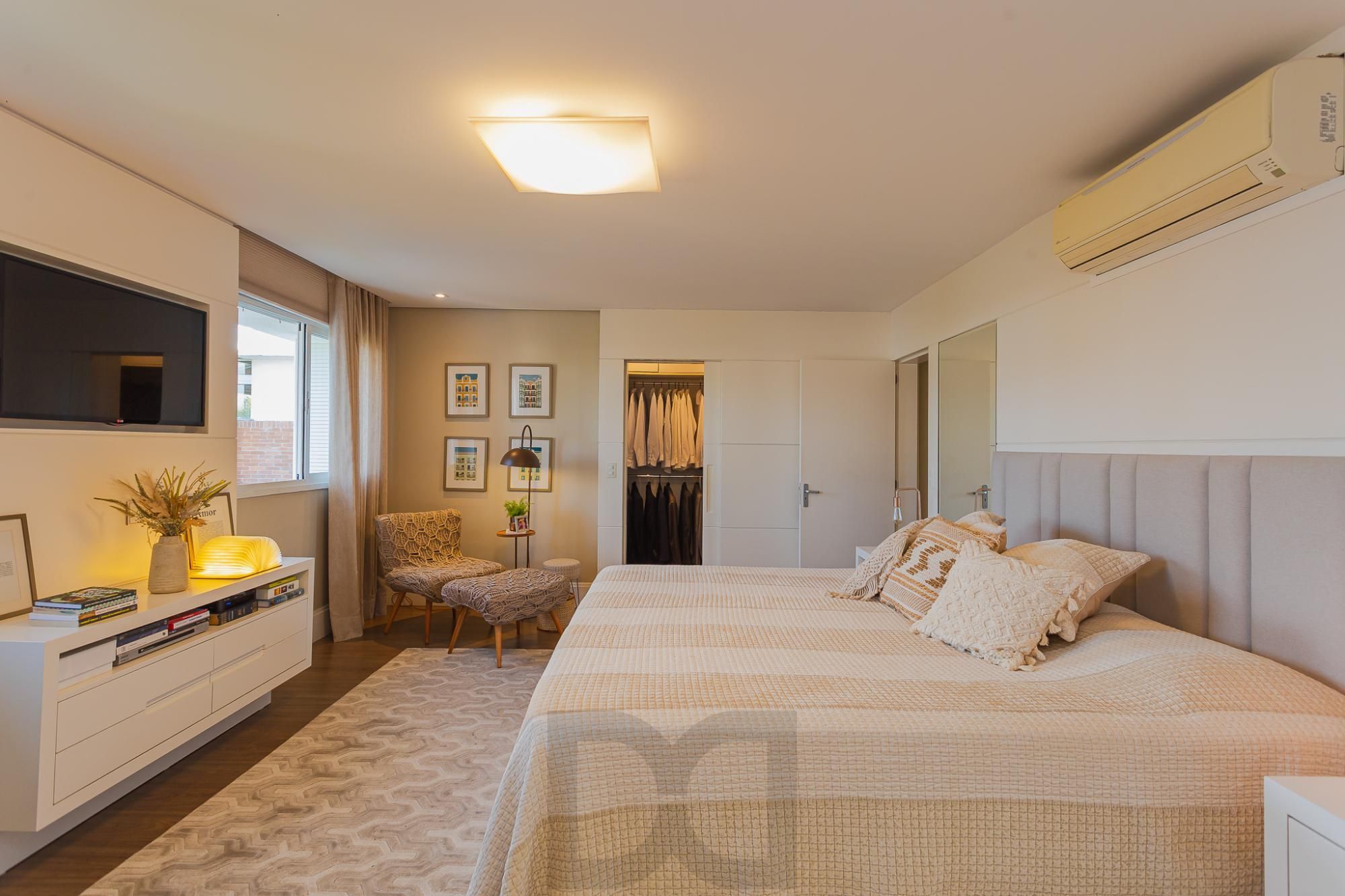 CONDOMINIO ATMOSFERA - CASA MOBILIADA DE 4 SUÍTES COM 4 VAGAS — foto 46