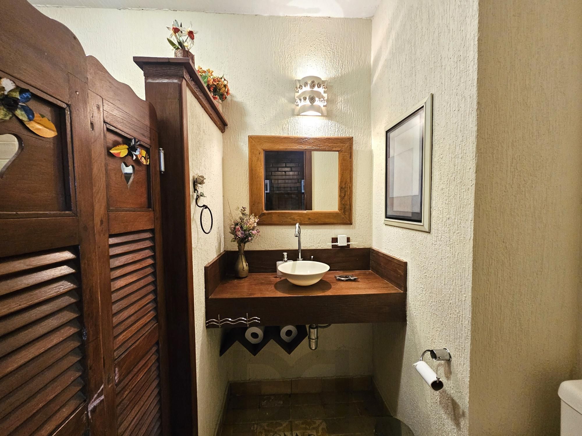 LINDA CASA NO BAIRRO GUARUJÁ - TERRENO COM 22 METROS DE FRENTE — foto 17