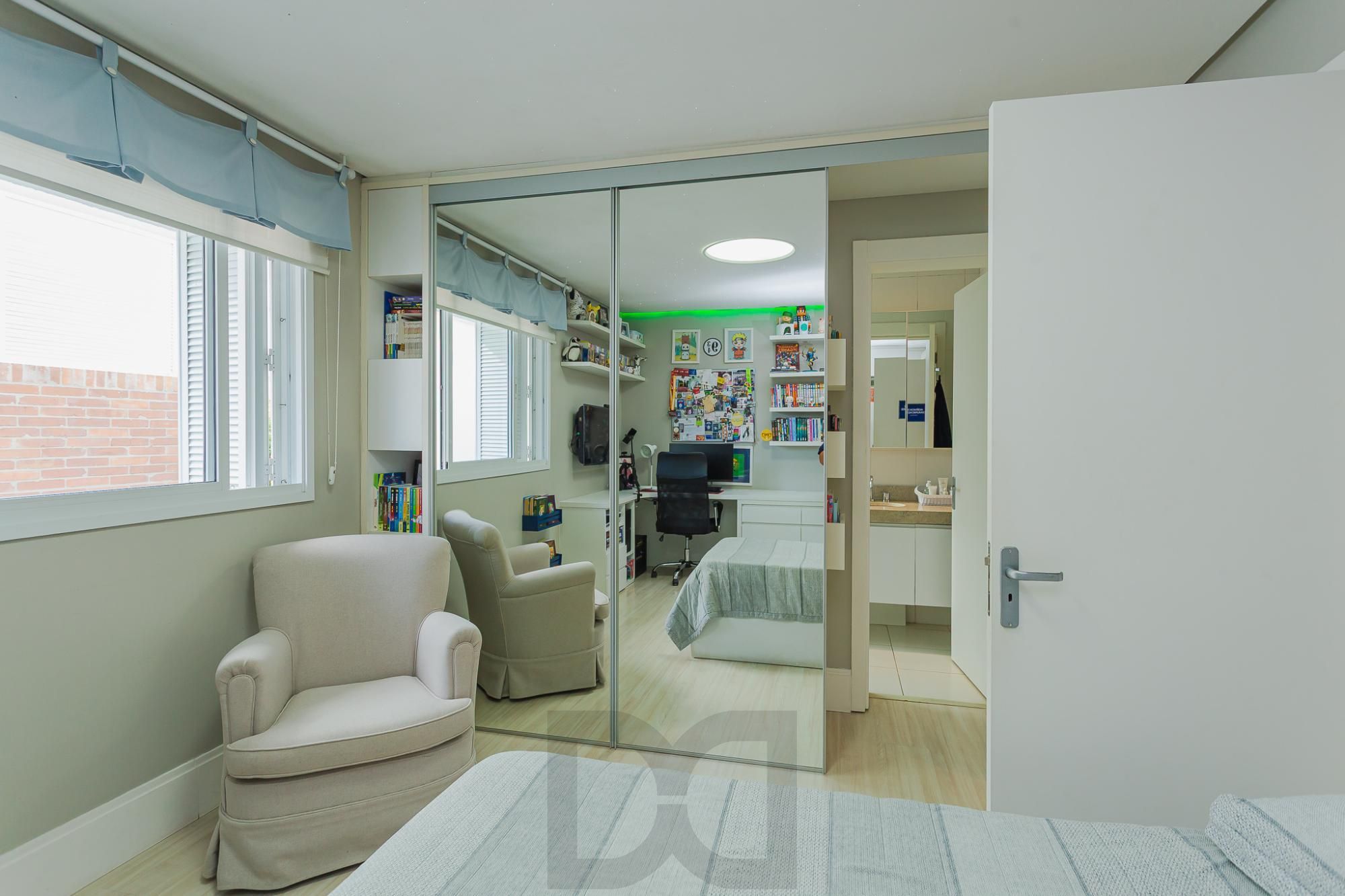 CONDOMINIO ATMOSFERA - CASA MOBILIADA DE 4 SUÍTES COM 4 VAGAS — foto 42