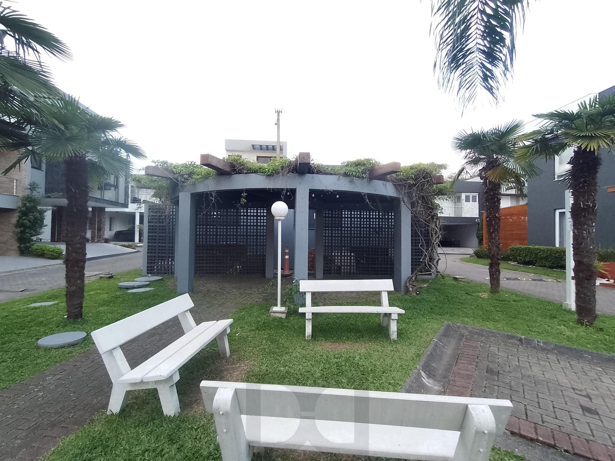Belíssima casa em condomínio seguro no Reserva Ecoville — foto 24