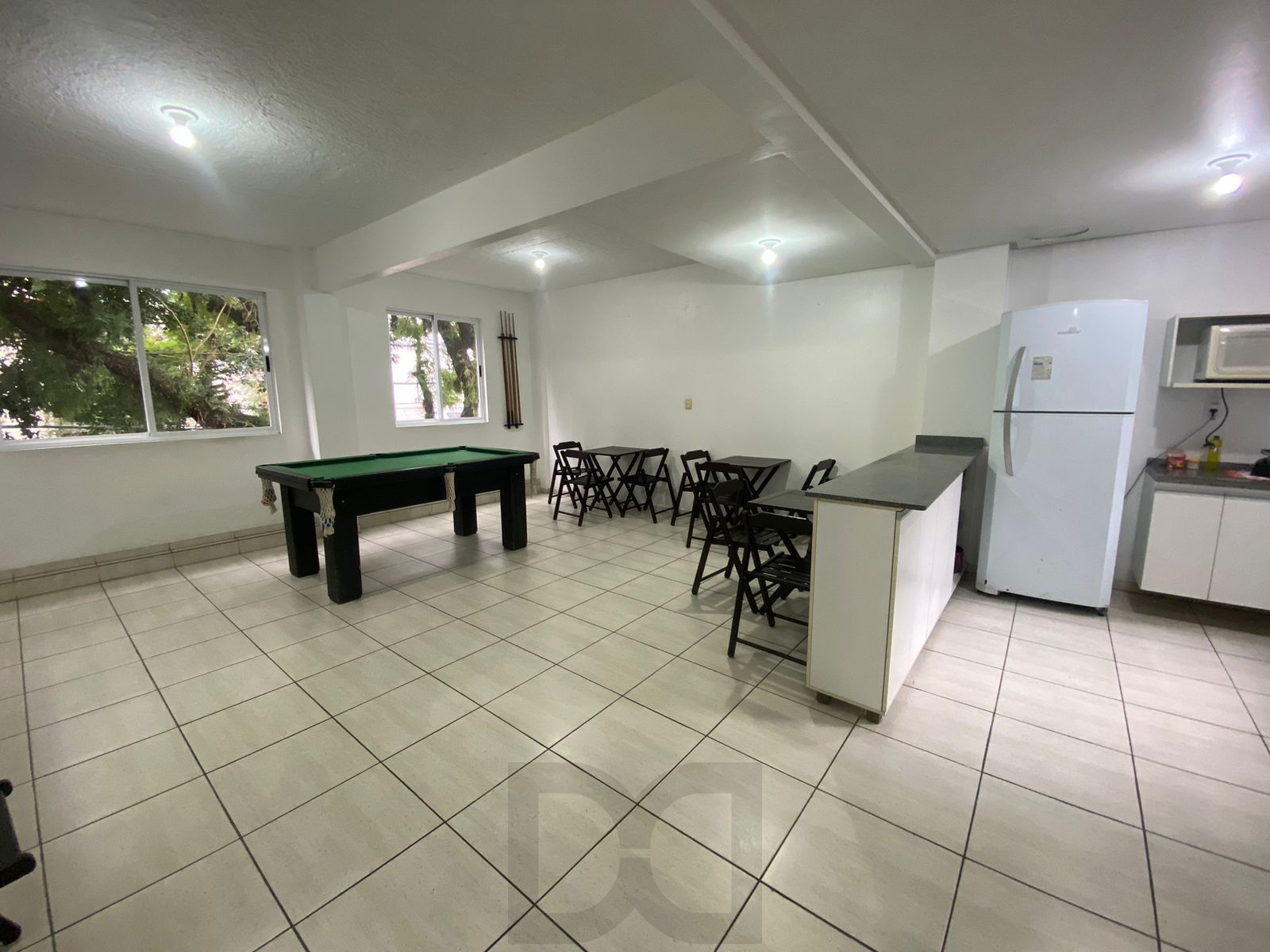 Apartamento 1 dormitório com vaga e elevador no Petrópolis — foto 17