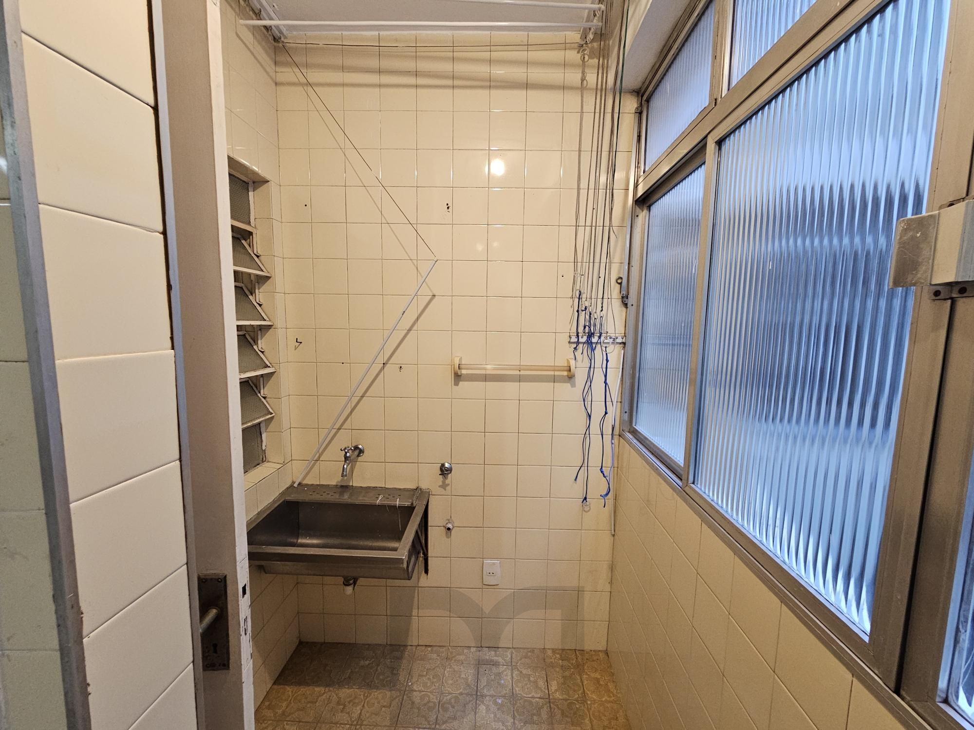 Apartamento 3 dormitórios, com elevador e em frente a Redenção — foto 15