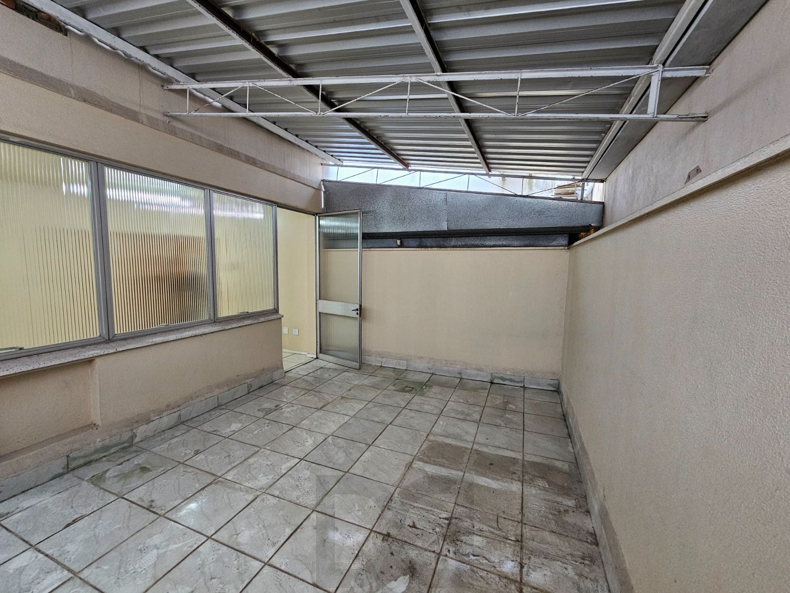 Ampla sala comercial na Cristóvão Moinhos de Vento com 53m2 — foto 6