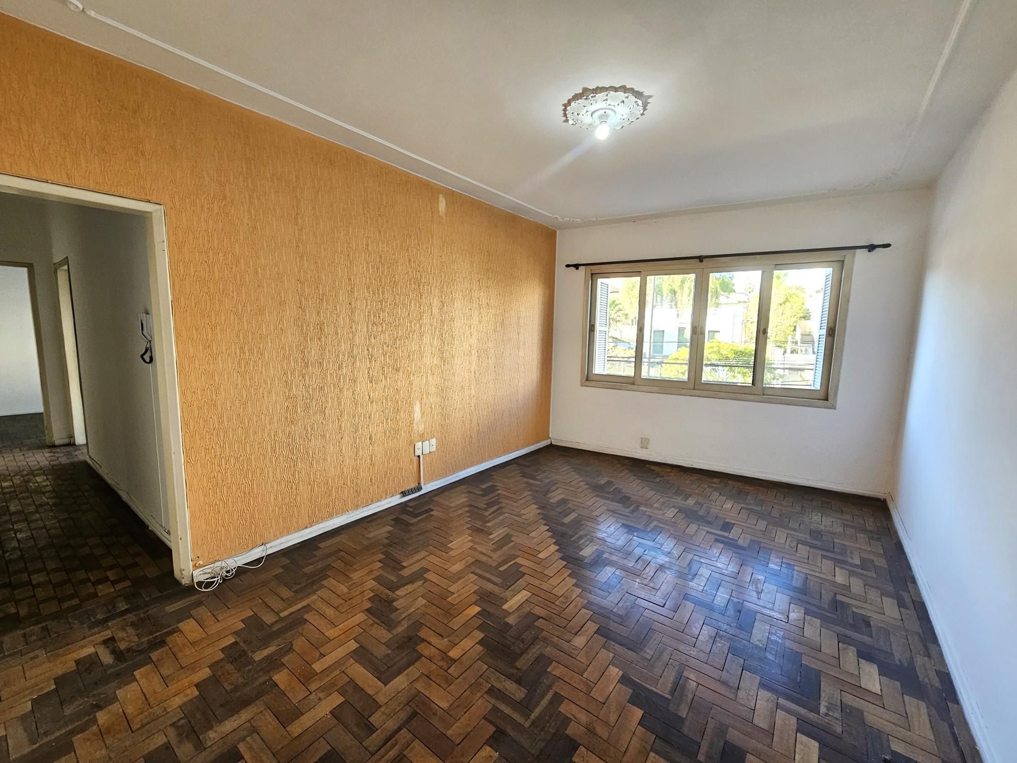 Apartamento 3 dormitórios, com elevador e em frente a Redenção — foto 1