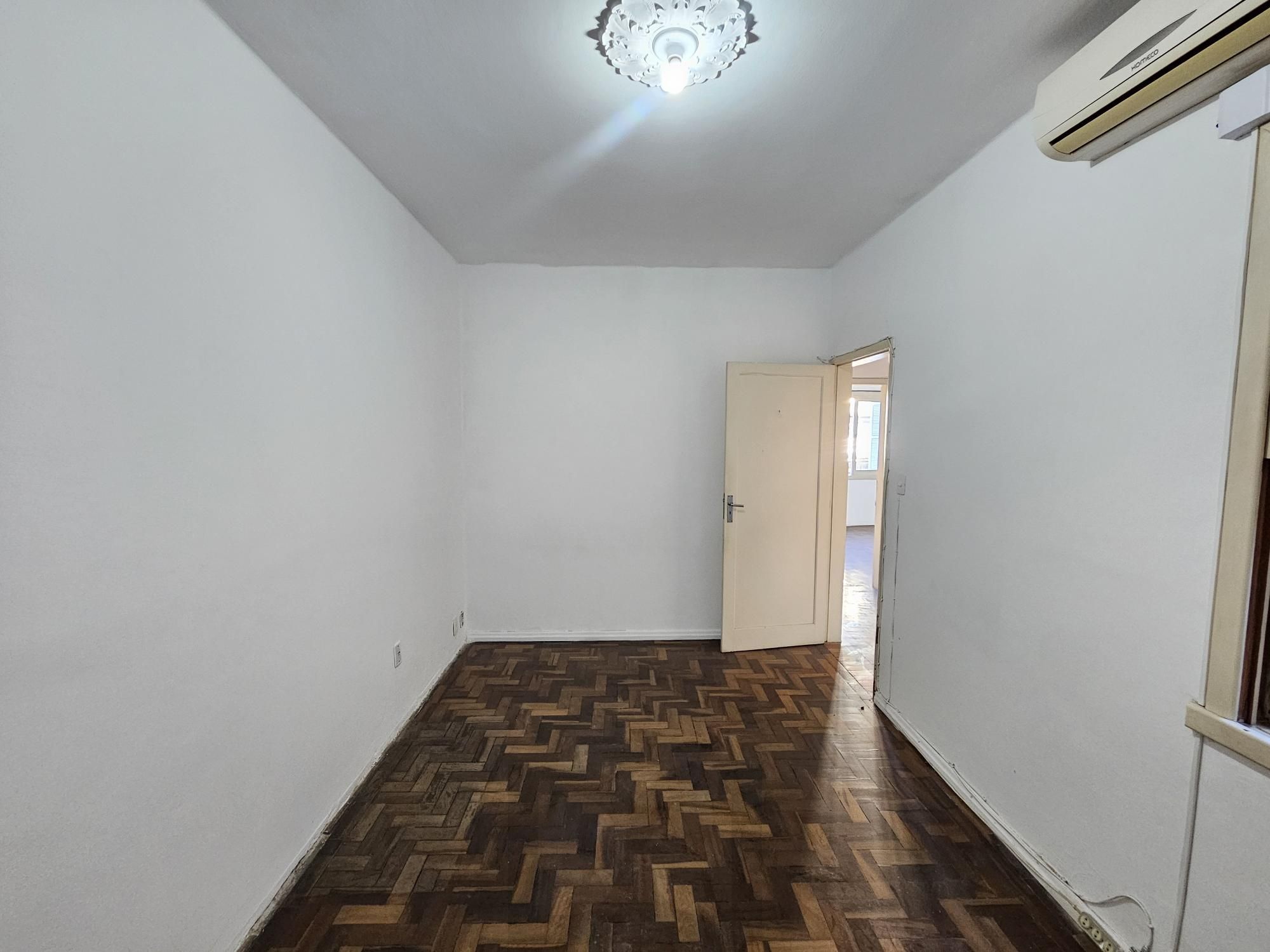 Apartamento 3 dormitórios, com elevador e em frente a Redenção — foto 11