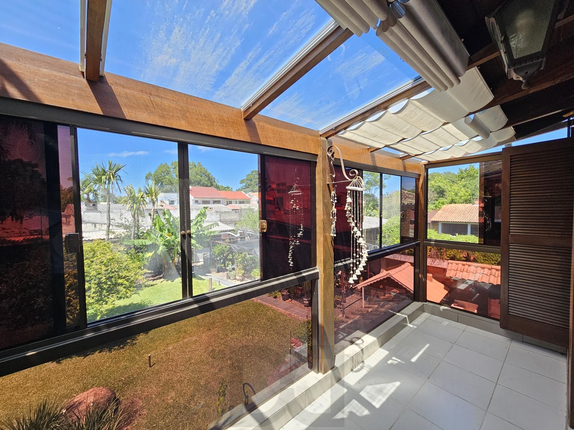 LINDA CASA NO BAIRRO GUARUJÁ - TERRENO COM 22 METROS DE FRENTE — foto 28