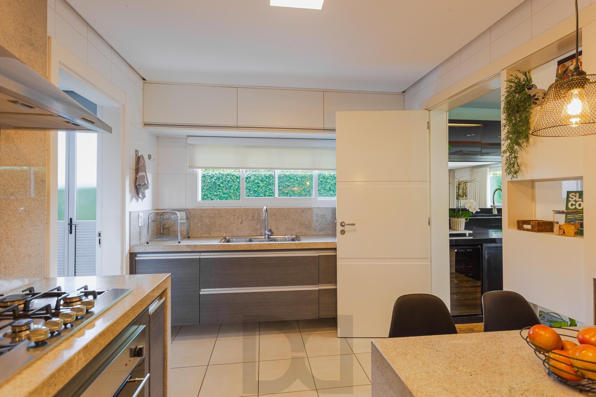 CONDOMINIO ATMOSFERA - CASA MOBILIADA DE 4 SUÍTES COM 4 VAGAS — foto 25