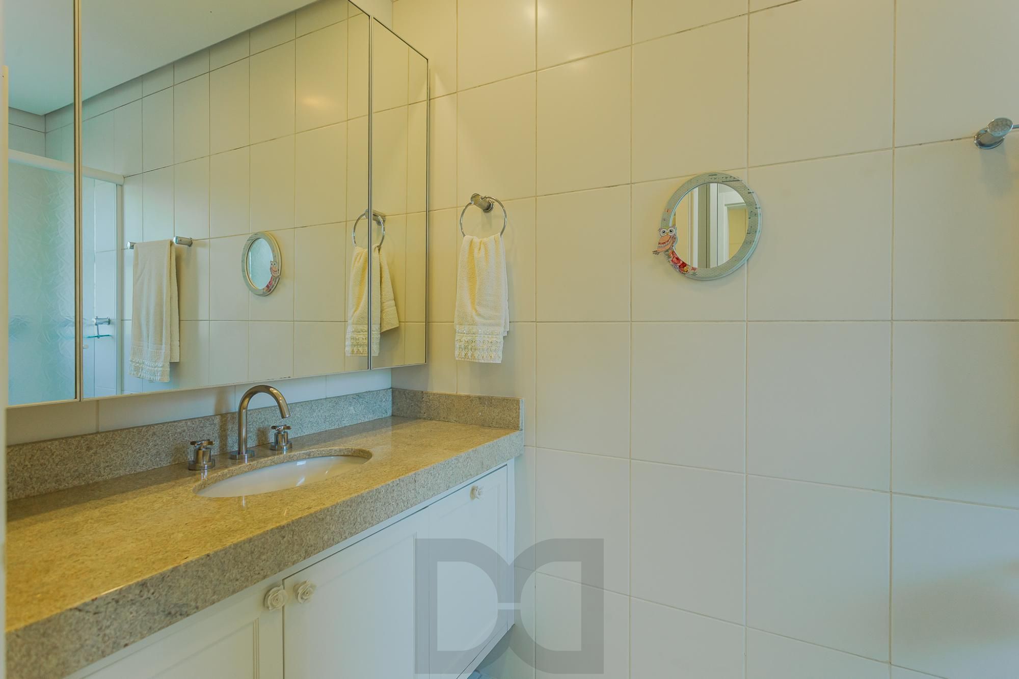 CONDOMINIO ATMOSFERA - CASA MOBILIADA DE 4 SUÍTES COM 4 VAGAS — foto 36