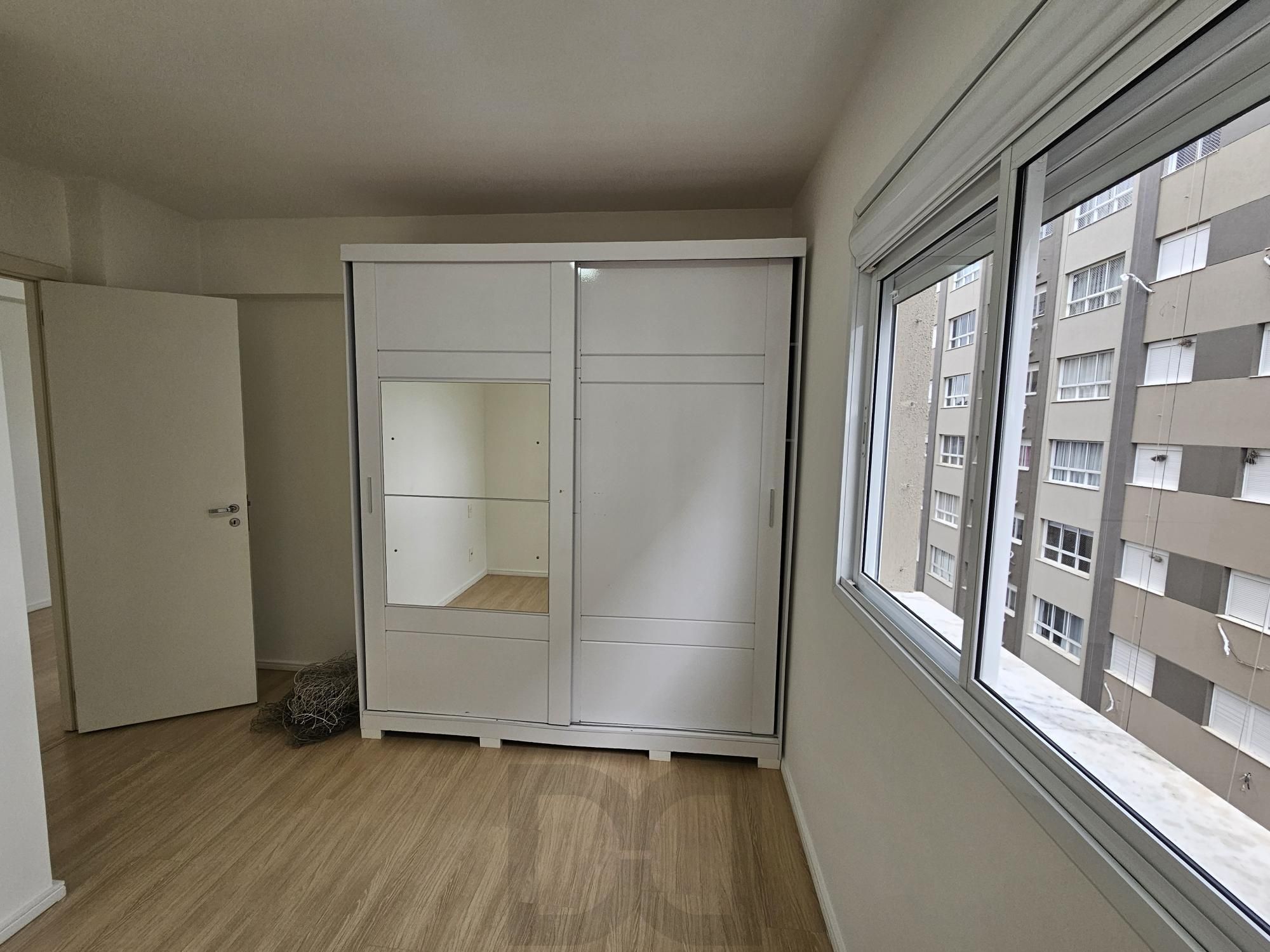 Apartamento 2 dormitórios com vaga e elevador — foto 13