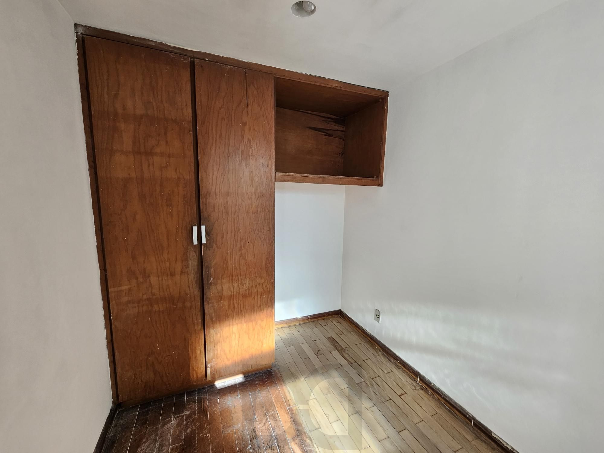 APARTAMENTO EM FRENTE A PRAÇA - BAIRRO PETRÓPOLIS — foto 29