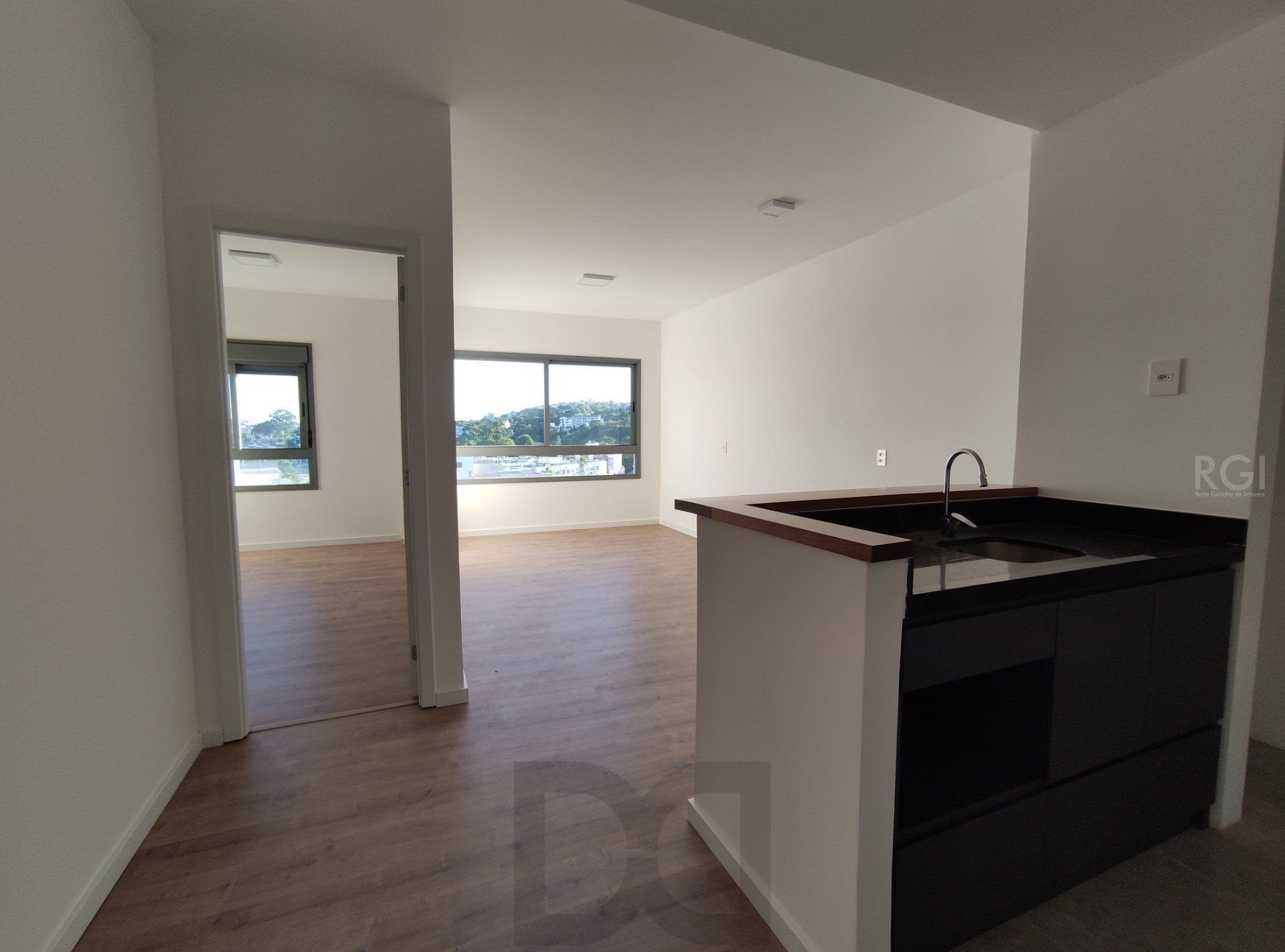 Apartamento para Venda - 44.98m², 1 dormitório, sendo 1 suites, 1 vaga - Teresópolis — foto 1