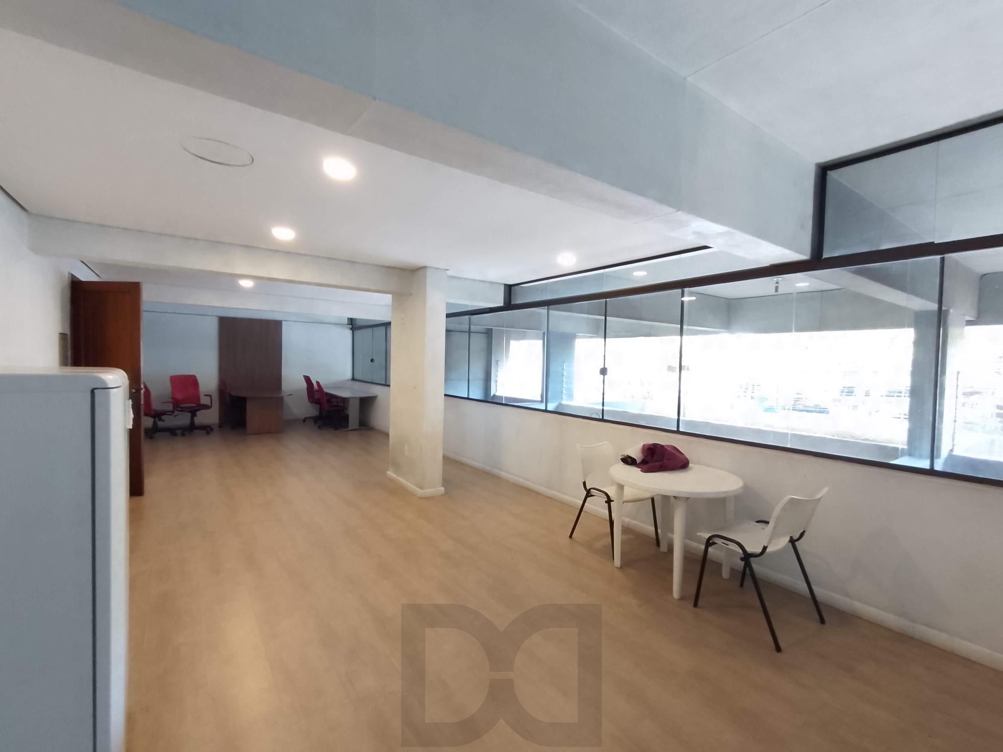 Sala comercial com elevador e vaga no Petrópolis — foto 11