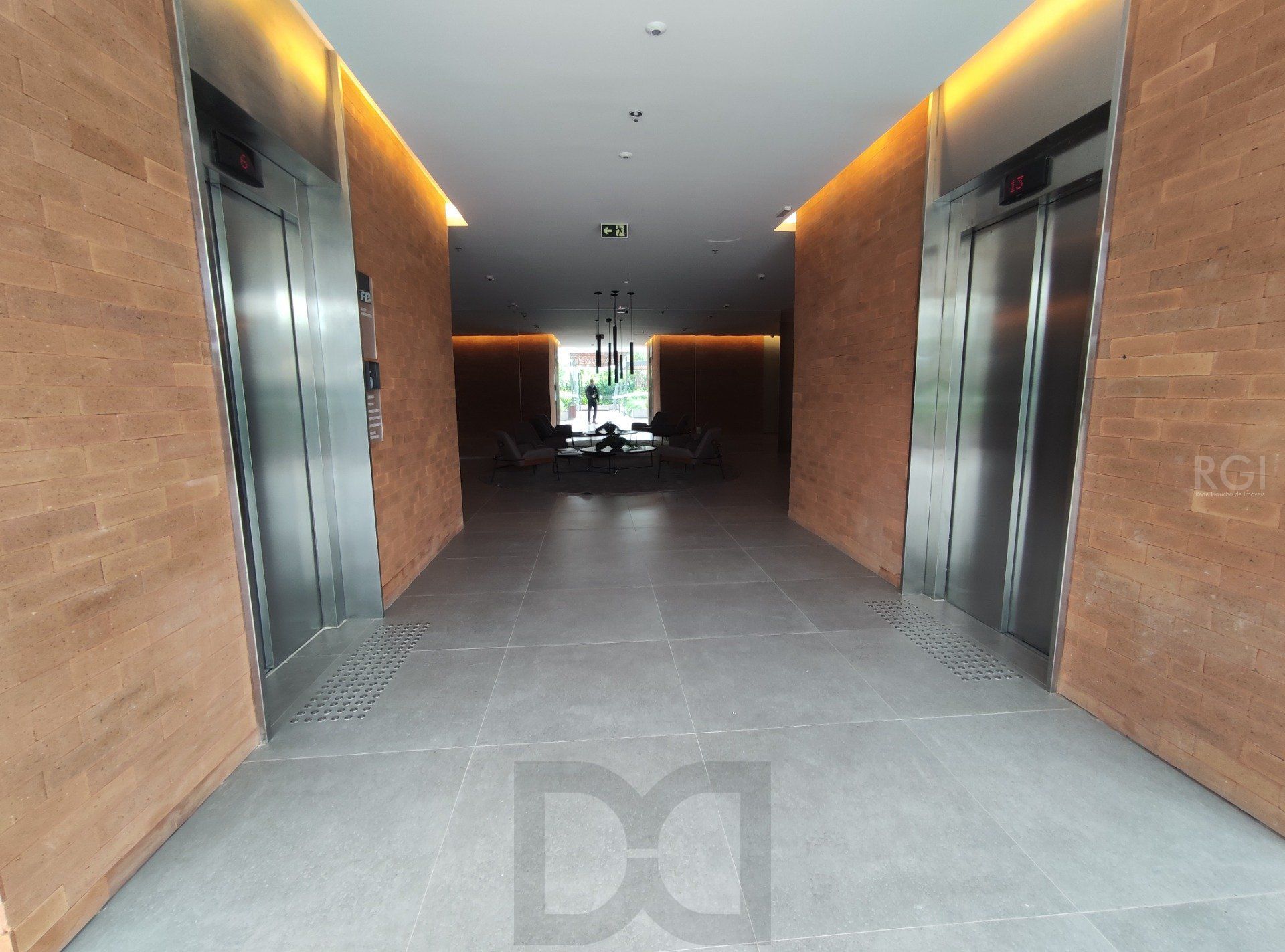 Apartamento para Venda - 44.98m², 1 dormitório, sendo 1 suites, 1 vaga - Teresópolis — foto 12