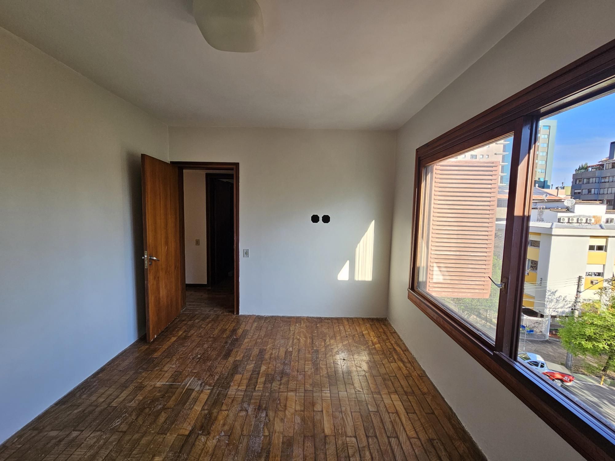 APARTAMENTO EM FRENTE A PRAÇA - BAIRRO PETRÓPOLIS — foto 19