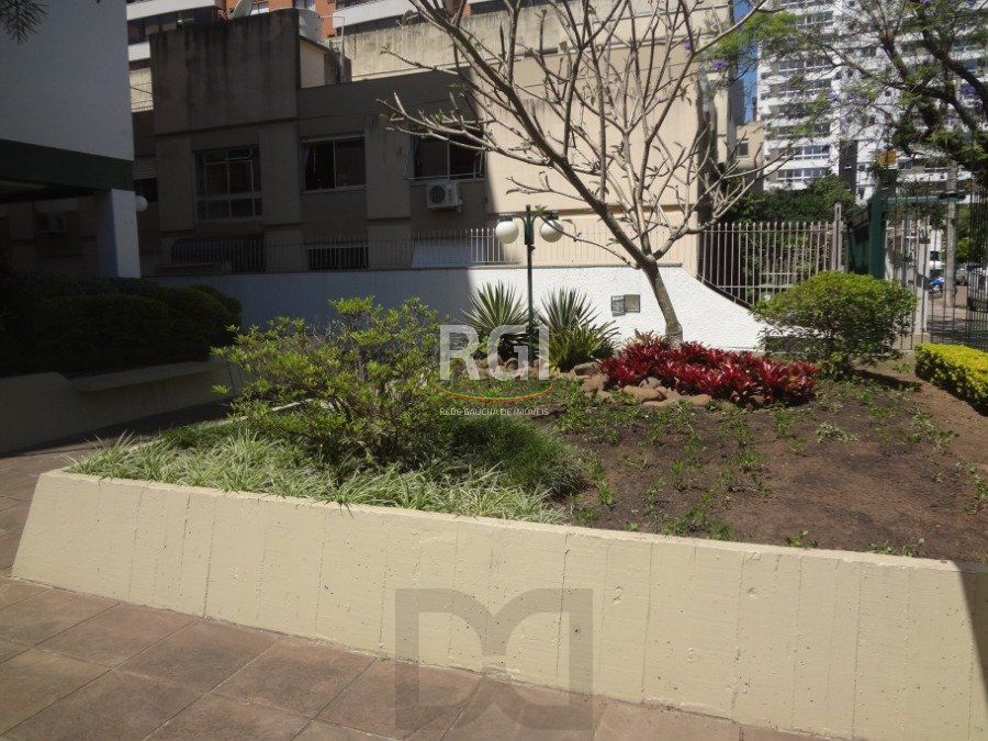 Cobertura para Venda - 267m², 3 dormitórios, sendo 1 suites, 2 vagas - Menino Deus — foto 2