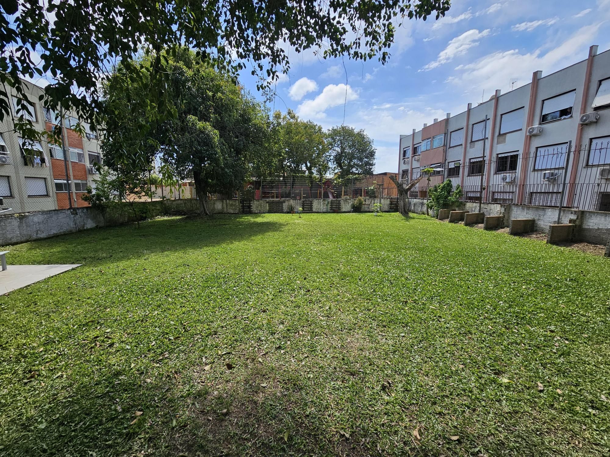APARTAMENTO TERREO COM VAGA NA SATURNINO DE BRITO — foto 16