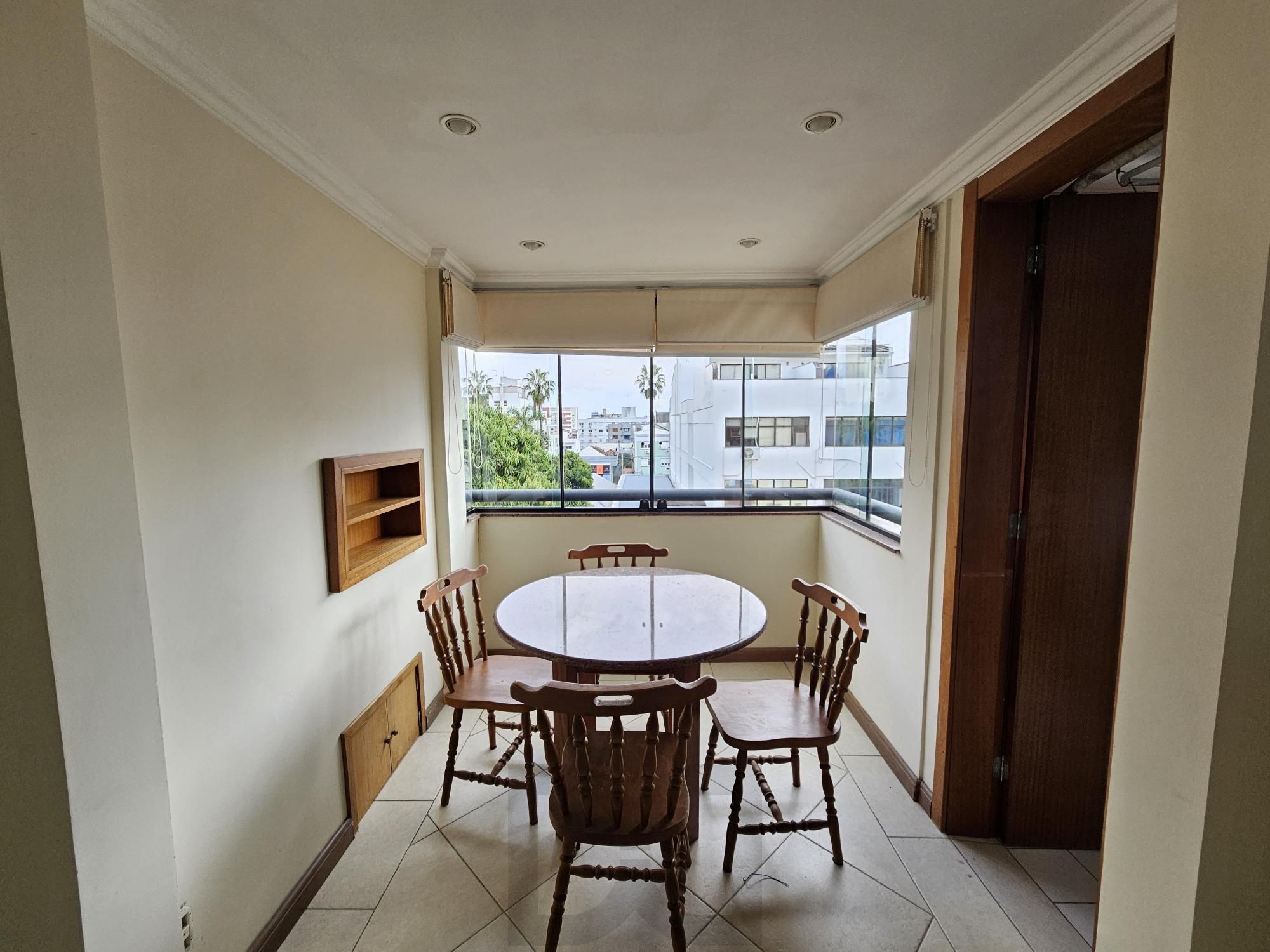 Apartamento 3 dormitórios com vaga no Menino Deus — foto 2