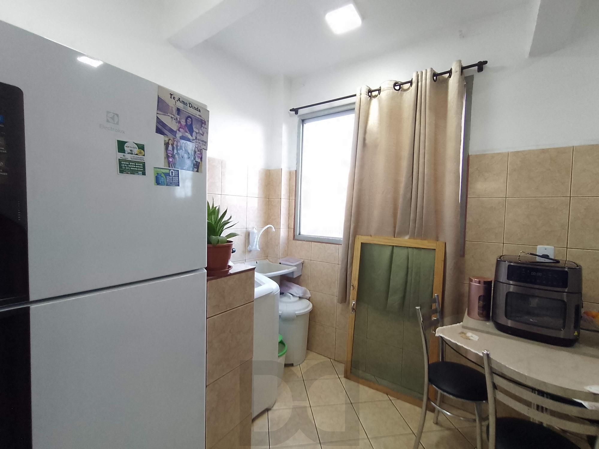 Apartamento 2 dormitórios reformado no Passo D'Areia — foto 8