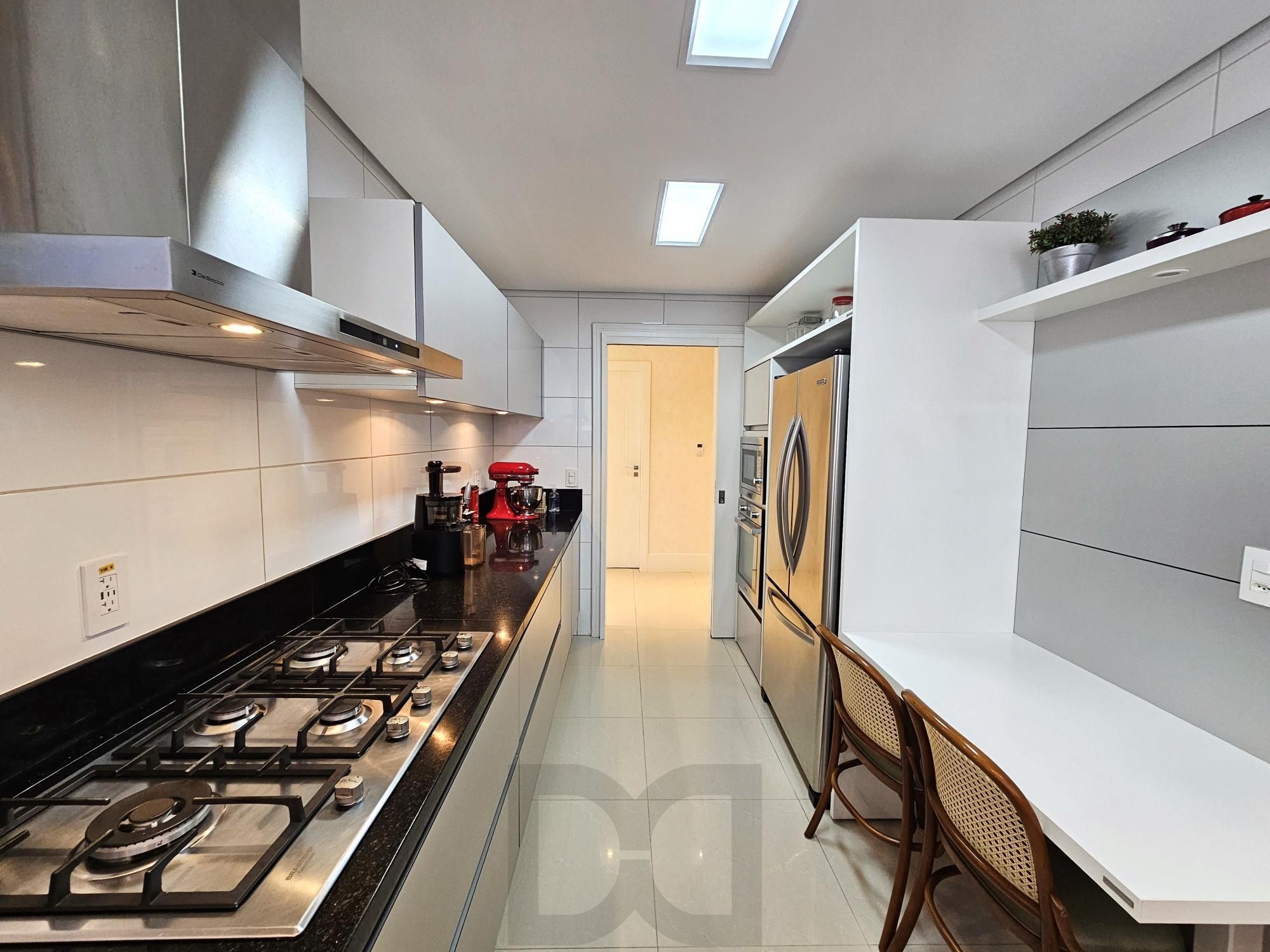 ALTO PADRÃO | BELA VISTA | 3 SUÍTES + 4 VAGAS | MOBILIADO — foto 30