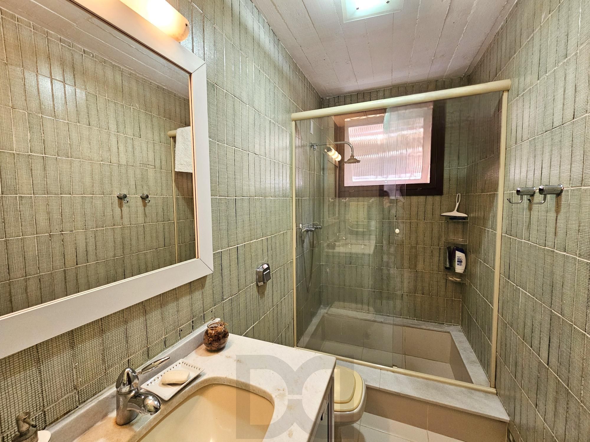 LINDA CASA NO BAIRRO GUARUJÁ - TERRENO COM 22 METROS DE FRENTE — foto 15