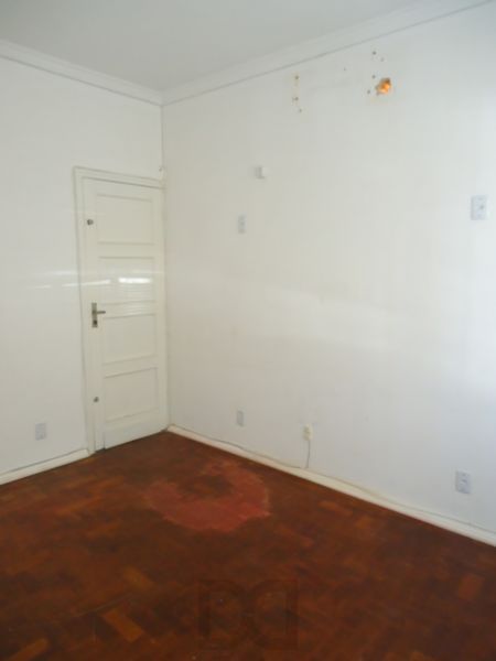 Casa para Venda - 510m², 6 dormitórios, sendo 1 suites, 3 vagas - São João — foto 9